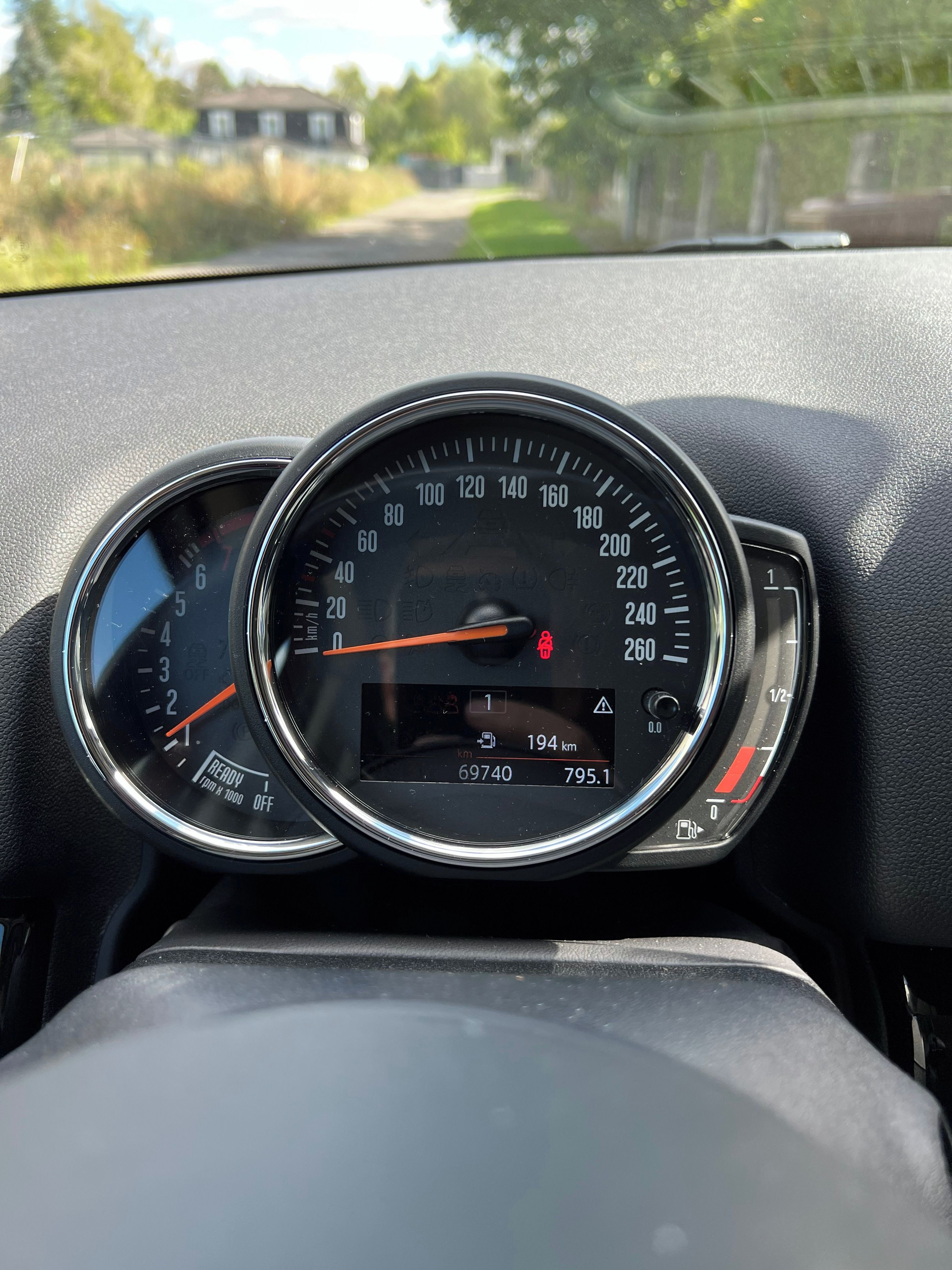 Mini Cooper, MINI Countryman – jak nový - fotka 5