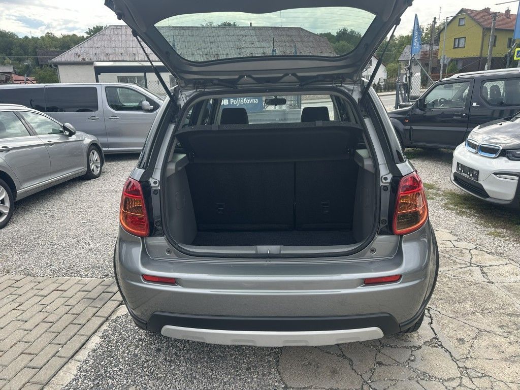 Suzuki SX4, Style 1.6i 88kW  serviska - fotka 5