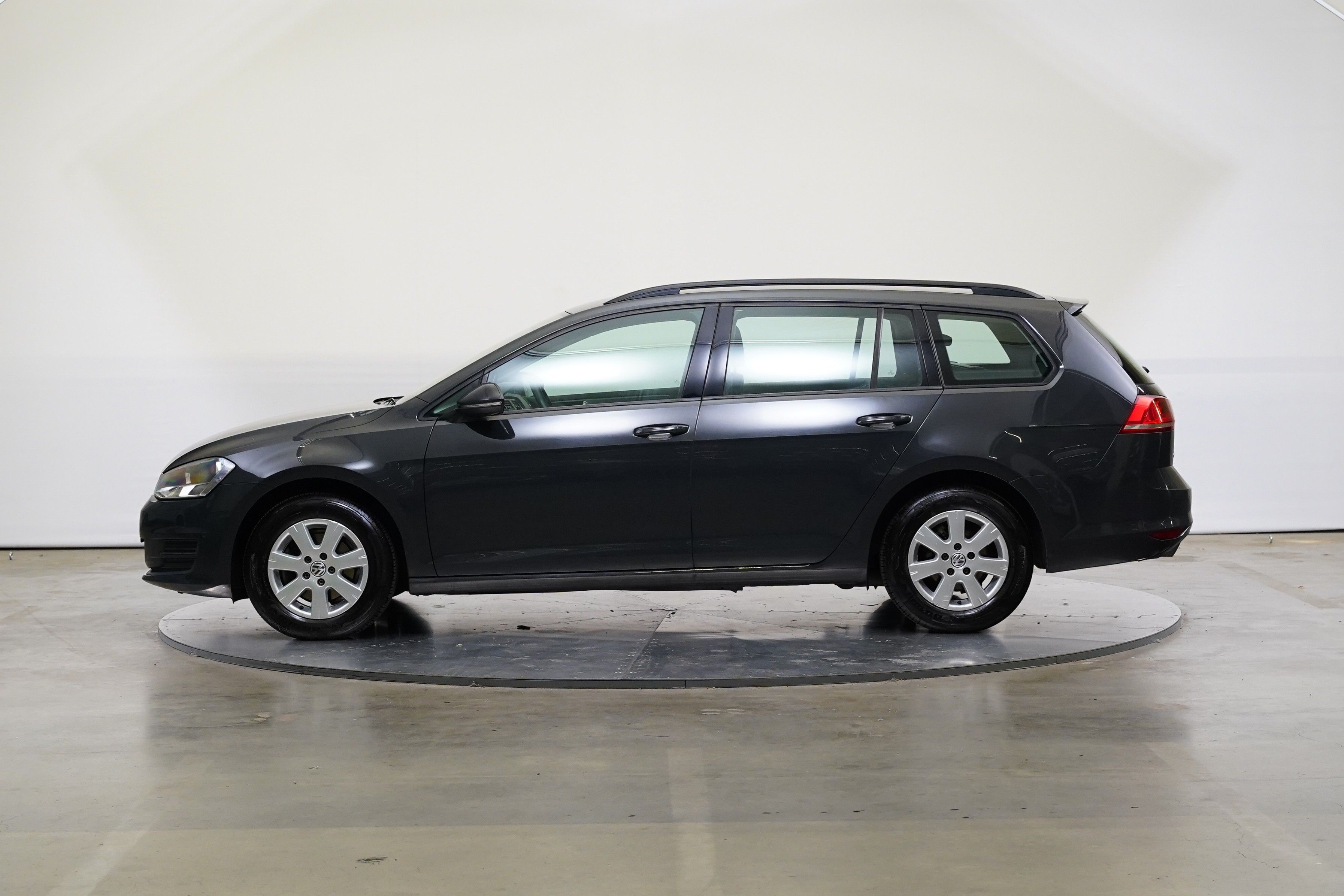 Volkswagen Golf, 1.6 TDI 81 kW Trendline - fotka 3