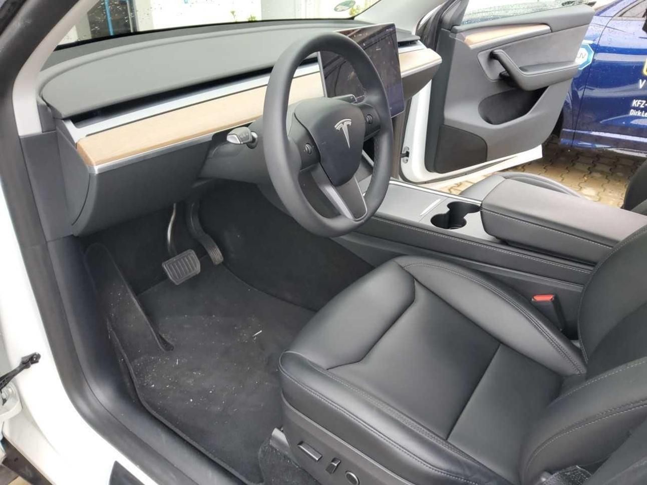 Tesla Model Y, LONG RANGE DUAL MOTOR  93,9% - fotka 5