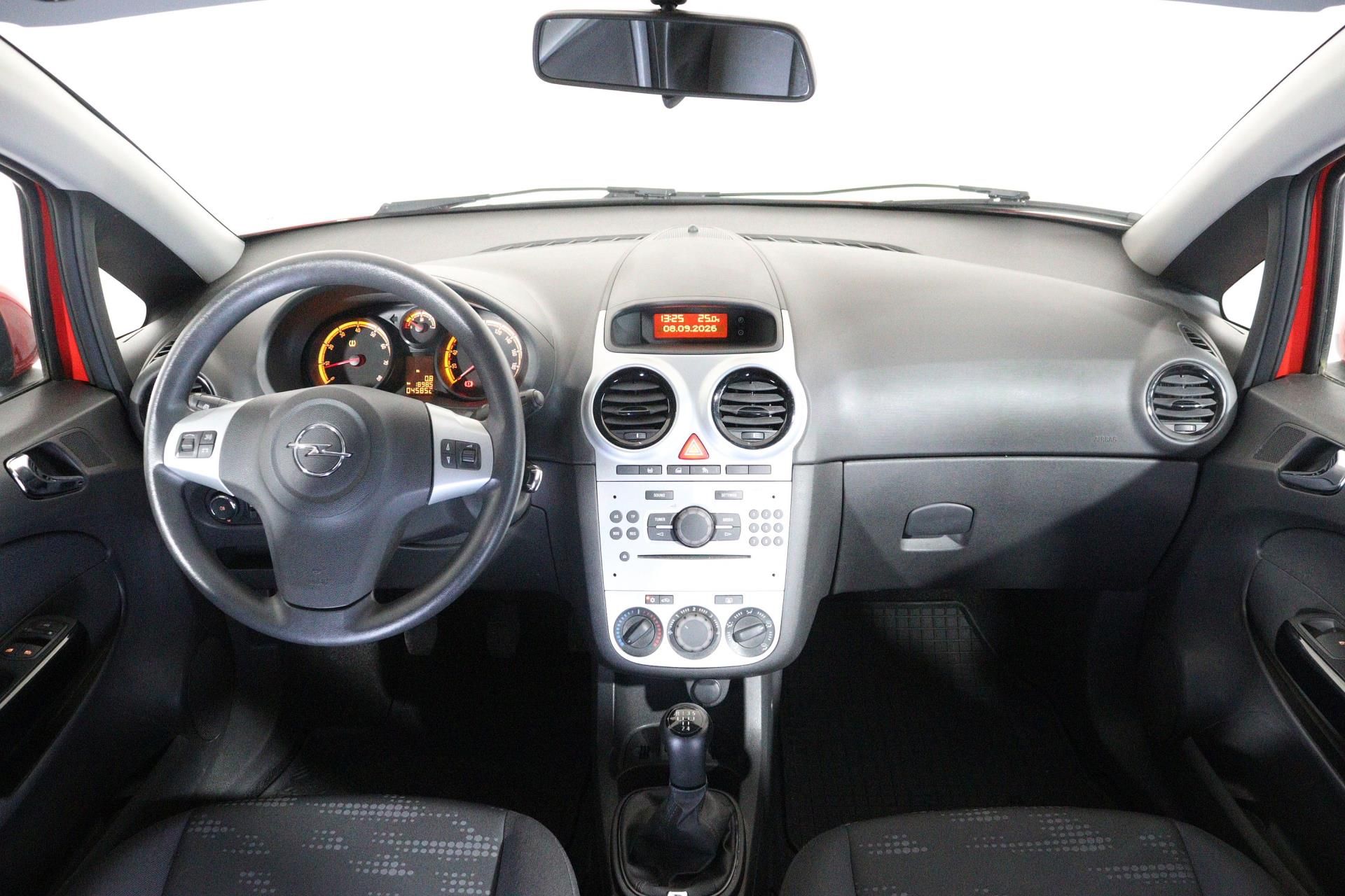 Opel Corsa, 1,2i 63 kW - fotka 5