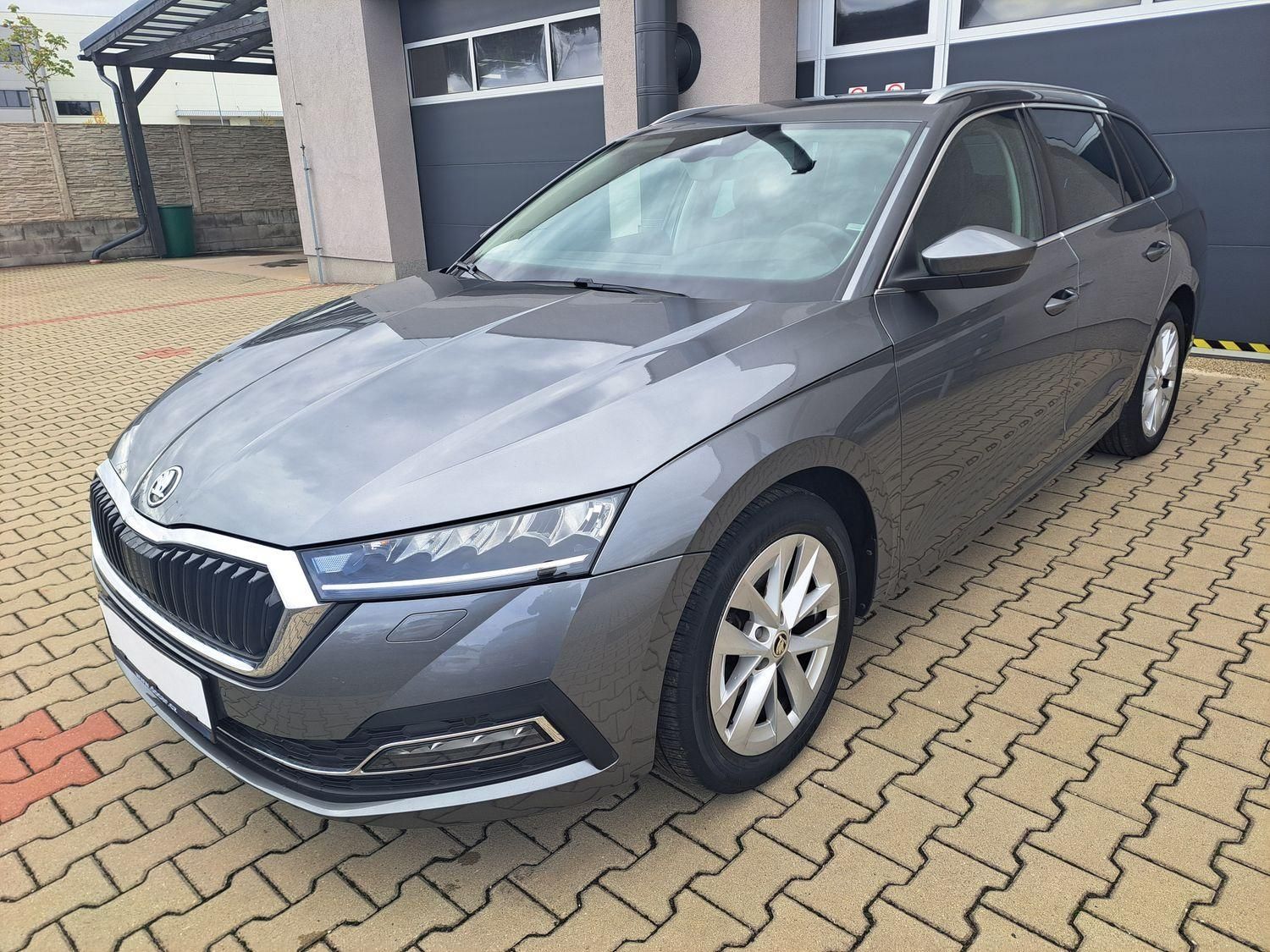 Škoda Octavia, 1.0 TSI Business Plus, ZÁRUKA