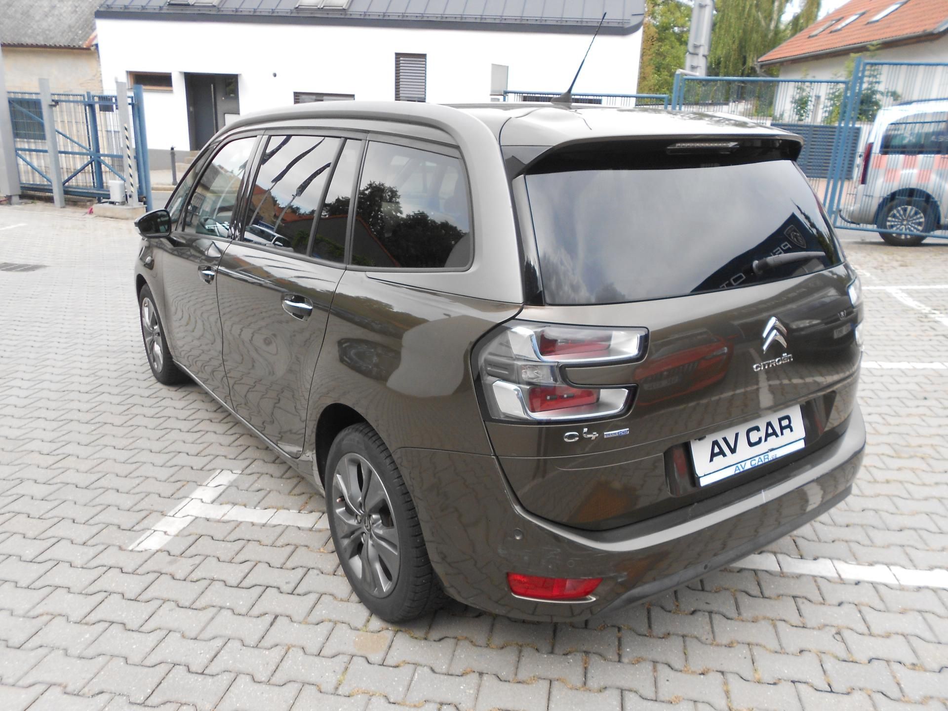 Citroën Grand C4 Picasso, 2.0HDi, 110kW, MAN6, 7míst, ČR - fotka 2