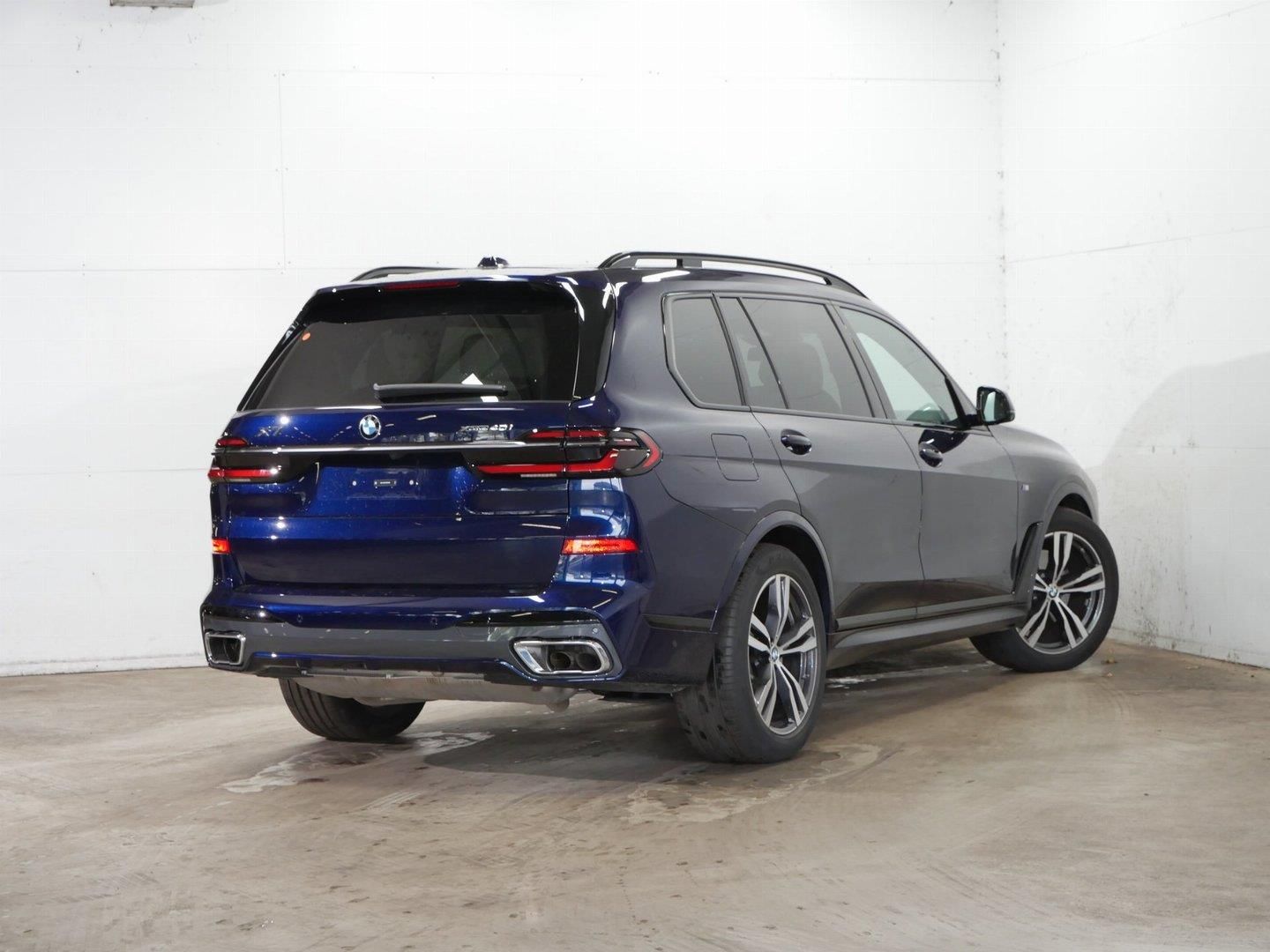 BMW X7, X7 40i xDrive 7míst - fotka 4