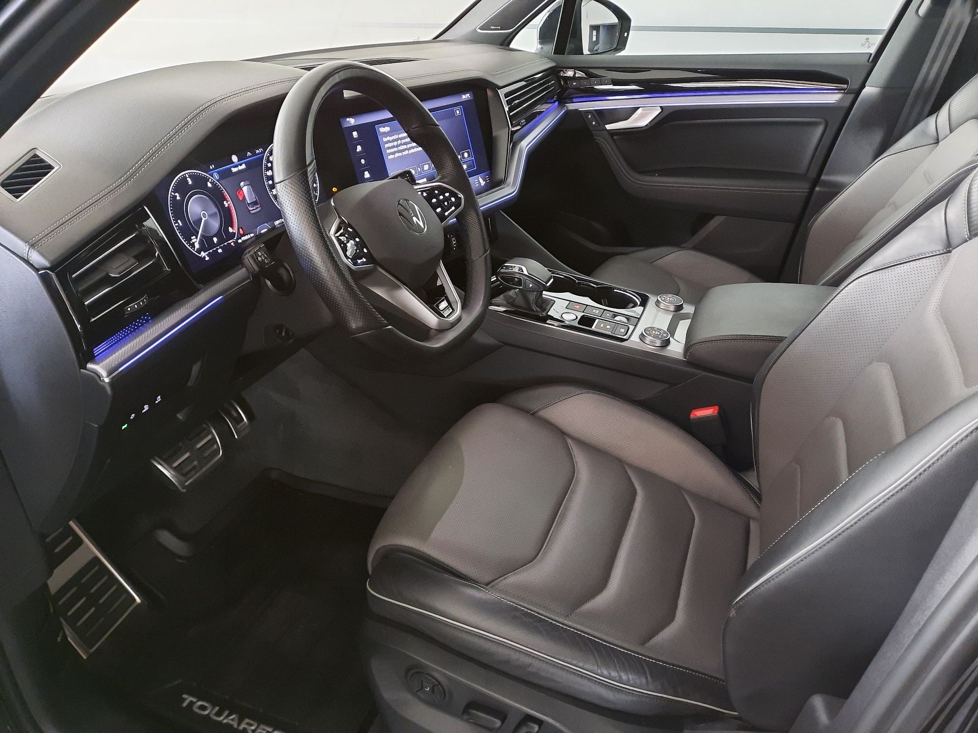 Volkswagen Touareg, R-Line 3.0 TDI (210kW/286k) Ti - fotka 6