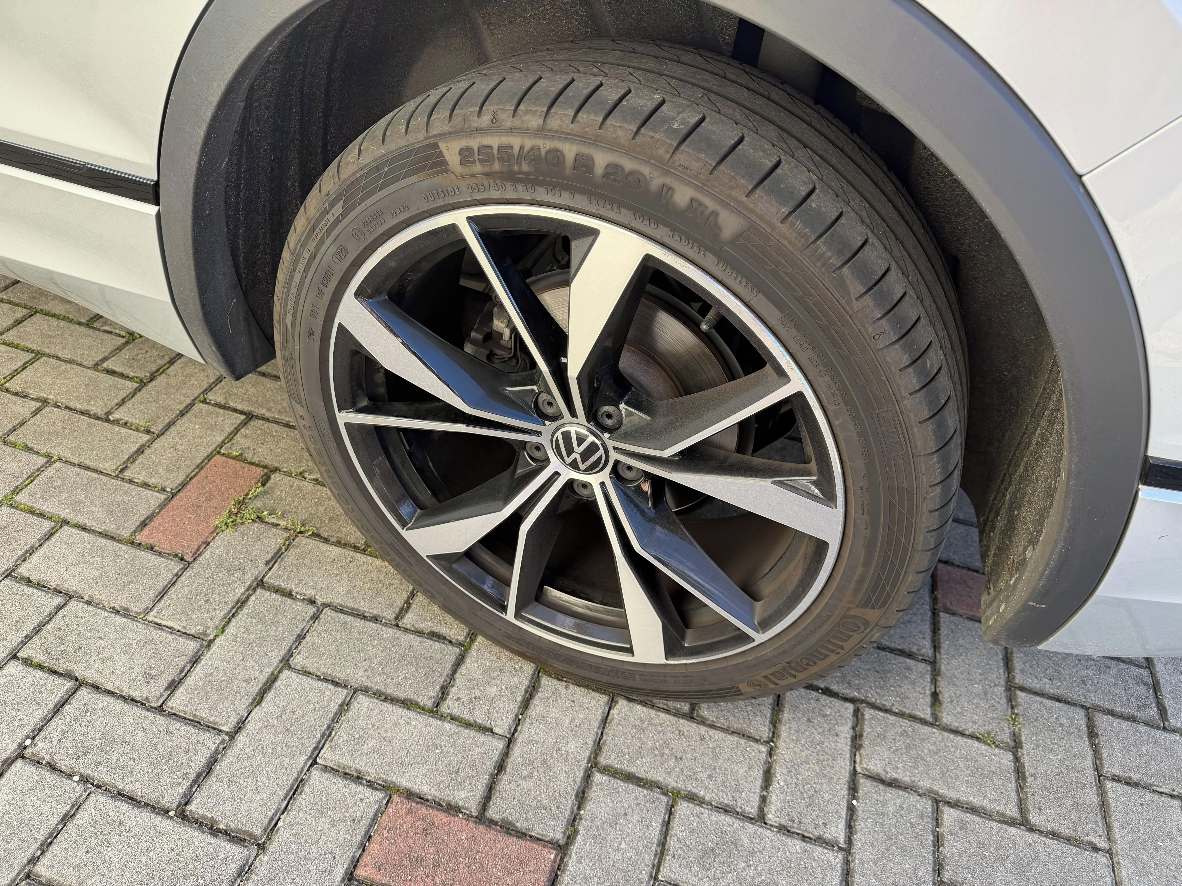 Volkswagen Tiguan, R-Line,Tažné,N.Topení,Top stav - fotka 6