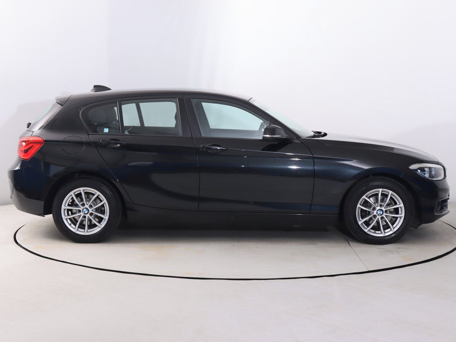 BMW Řada 1, 116d, Automat, Serv.kniha - fotka 6