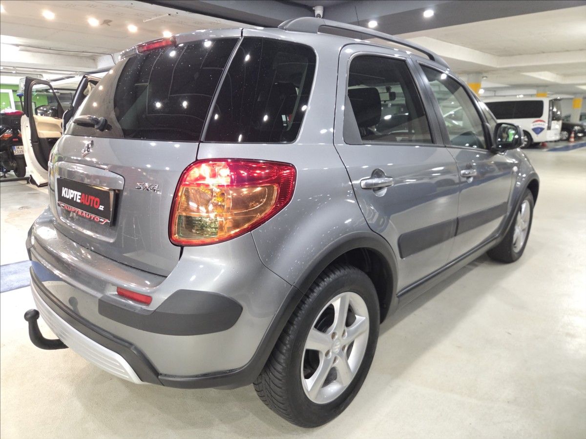 Suzuki SX4, 1,6 i - Výhřev sedadel  AUTOMA - fotka 4