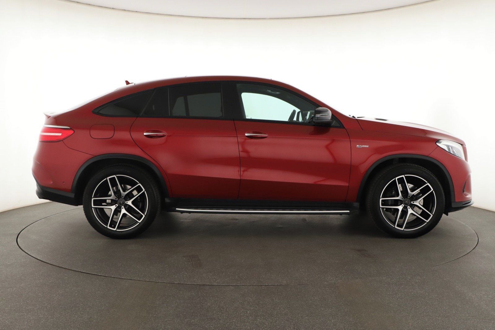 Mercedes-Benz GLE, AMG 4MATIC, AMG line - fotka 6