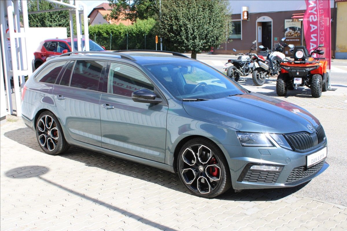 Škoda Octavia, 2,0 TSI 180kW RS 1.majitel - fotka 2
