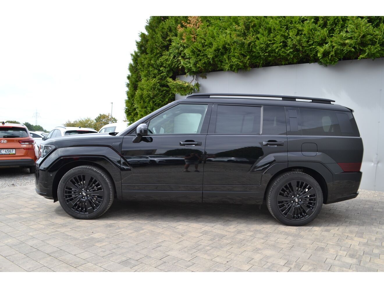 Hyundai Santa Fe, 1.6T-GDI HEV 4WD CALLIGRAPHY 7 - fotka 2