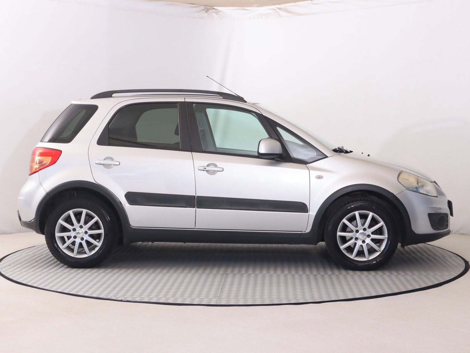 Suzuki SX4, 1.6 VVT, Serv.kniha, po STK - fotka 6