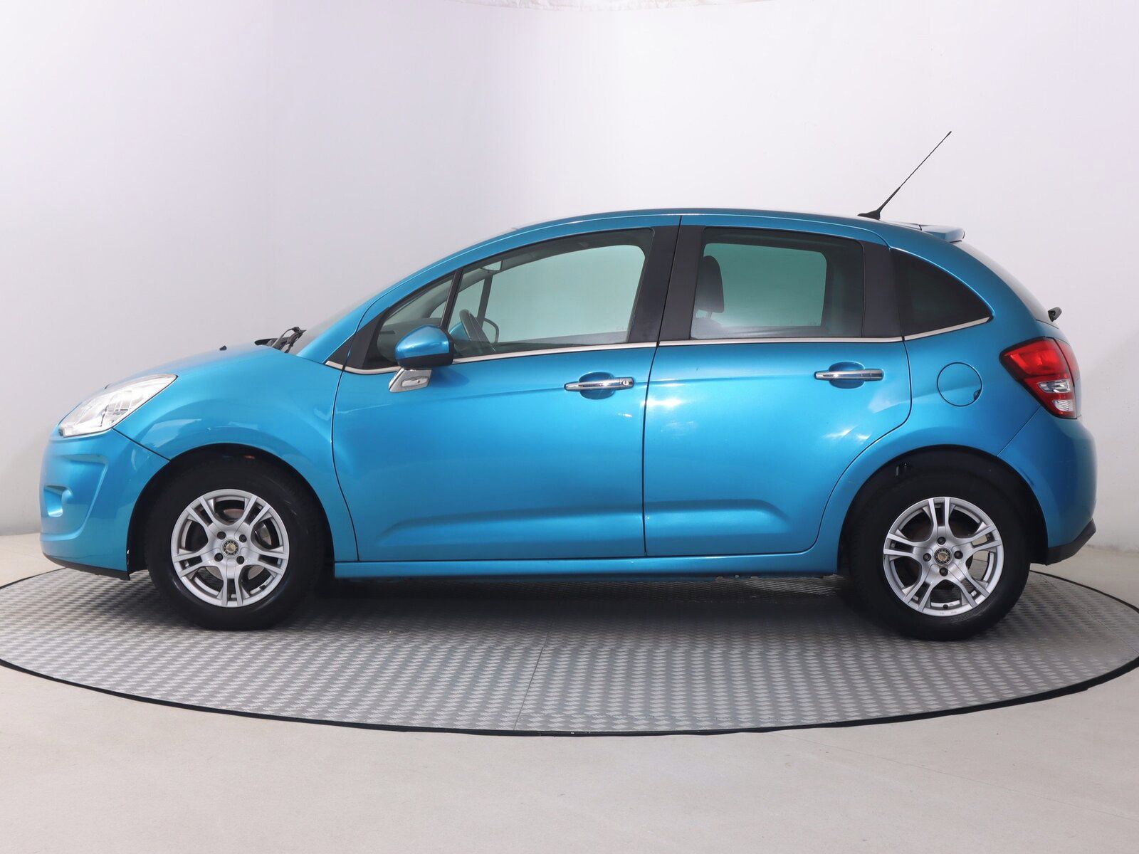 Citroën C3, 1.4 i - fotka 3