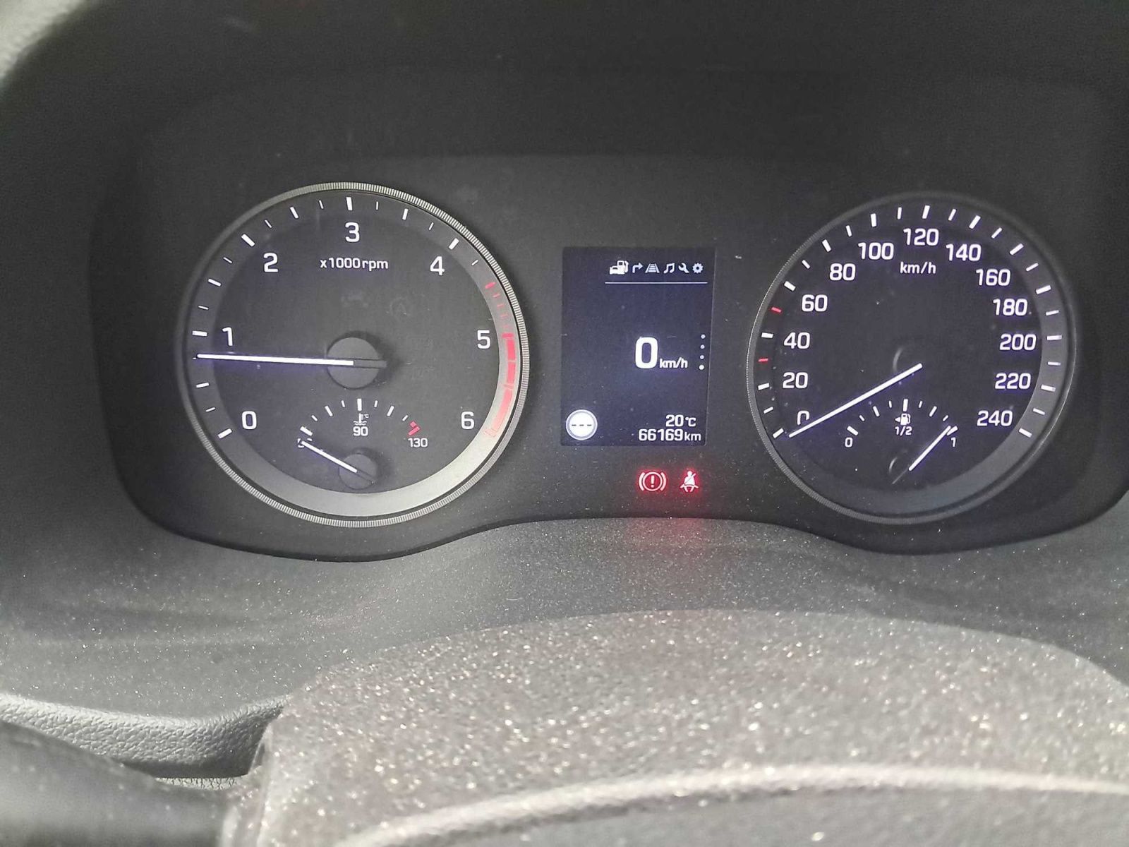 Hyundai Tucson, 1.7 CRDi, ČR,1.maj, Serv.kniha - fotka 3