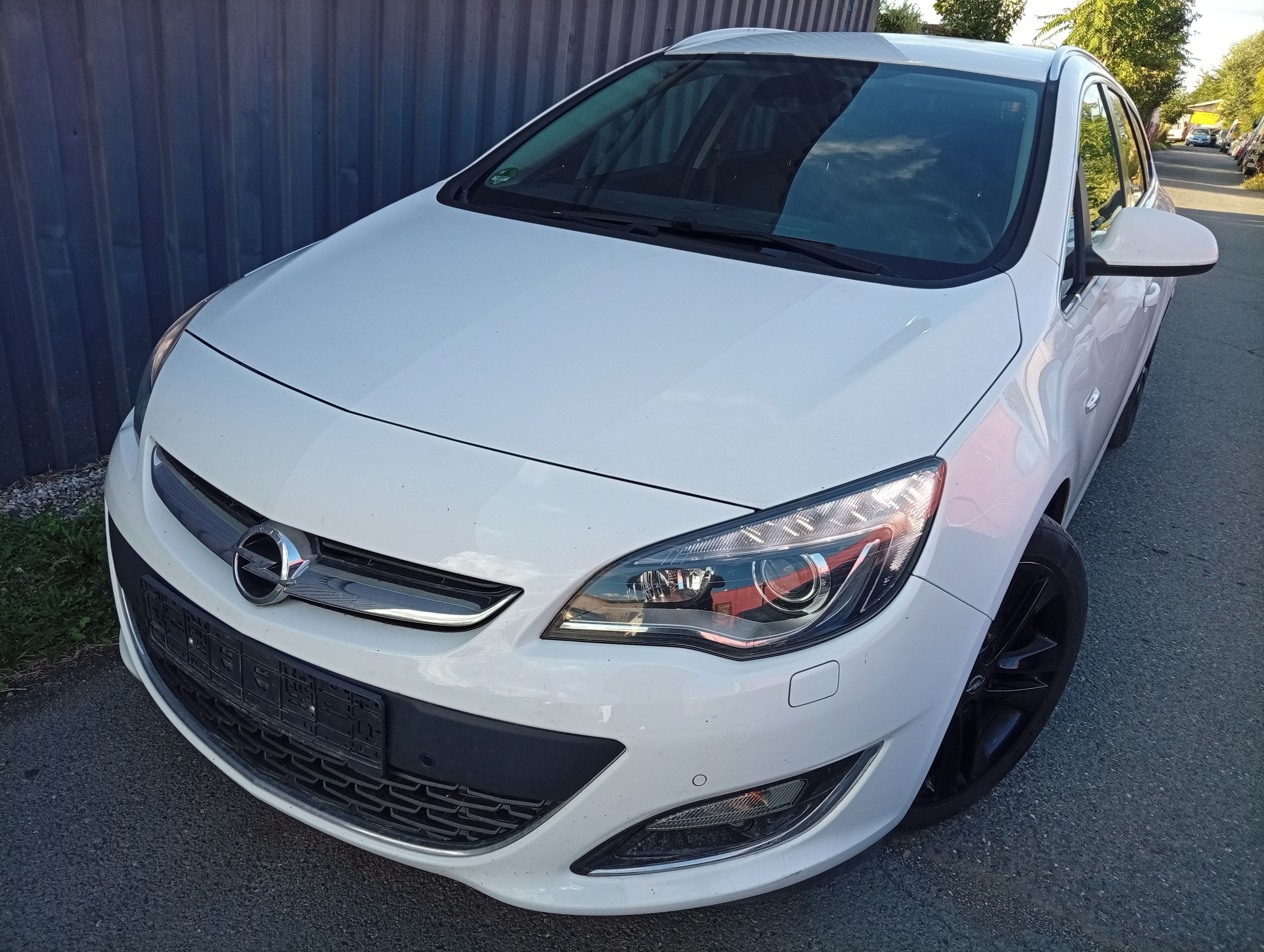 Opel Astra, 2.0 CDTI SUPER TECHNICKÝ STAV - fotka 2