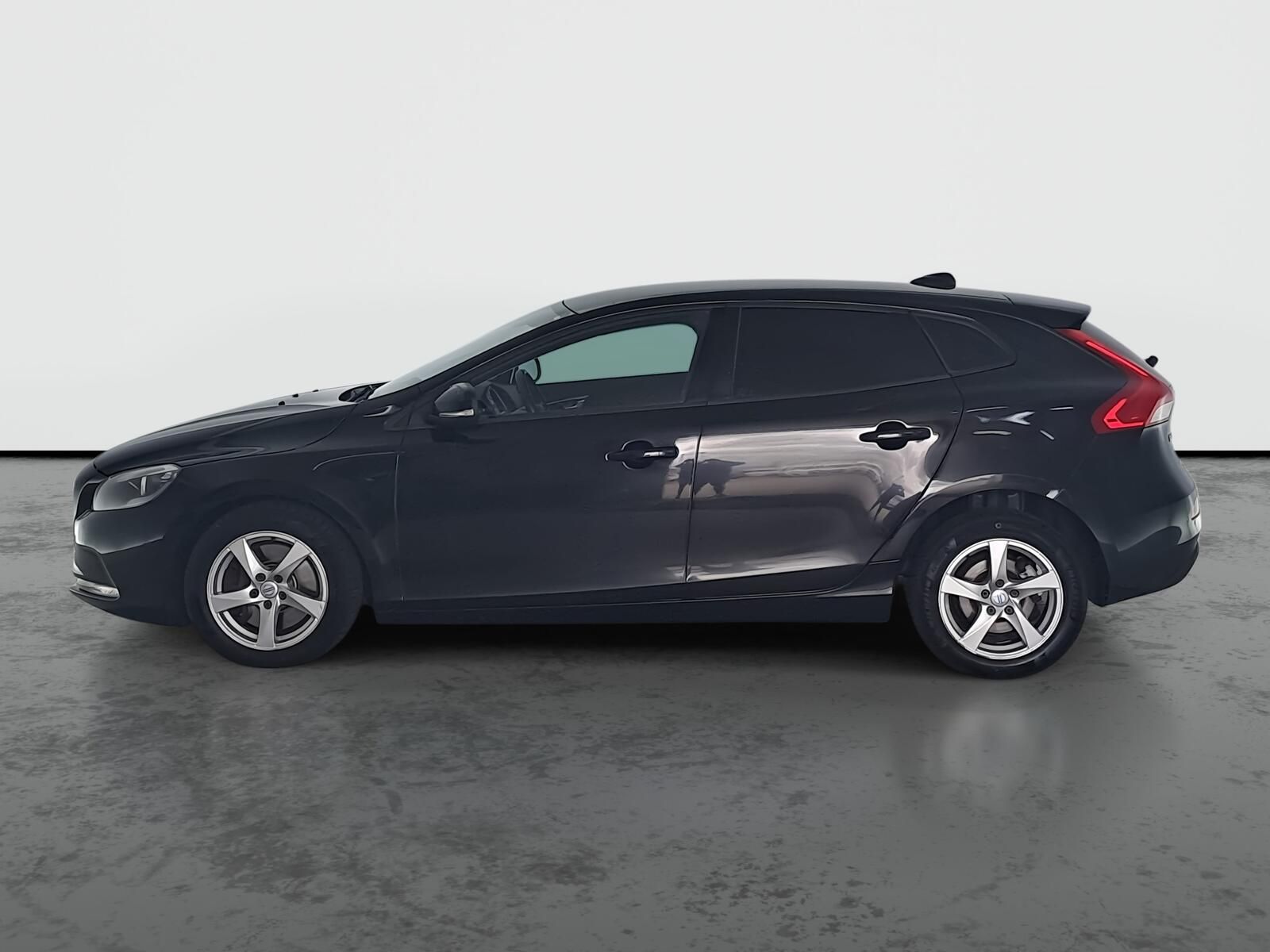 Volvo V40, 2.0 D2, Automat, Serv.kniha - fotka 3
