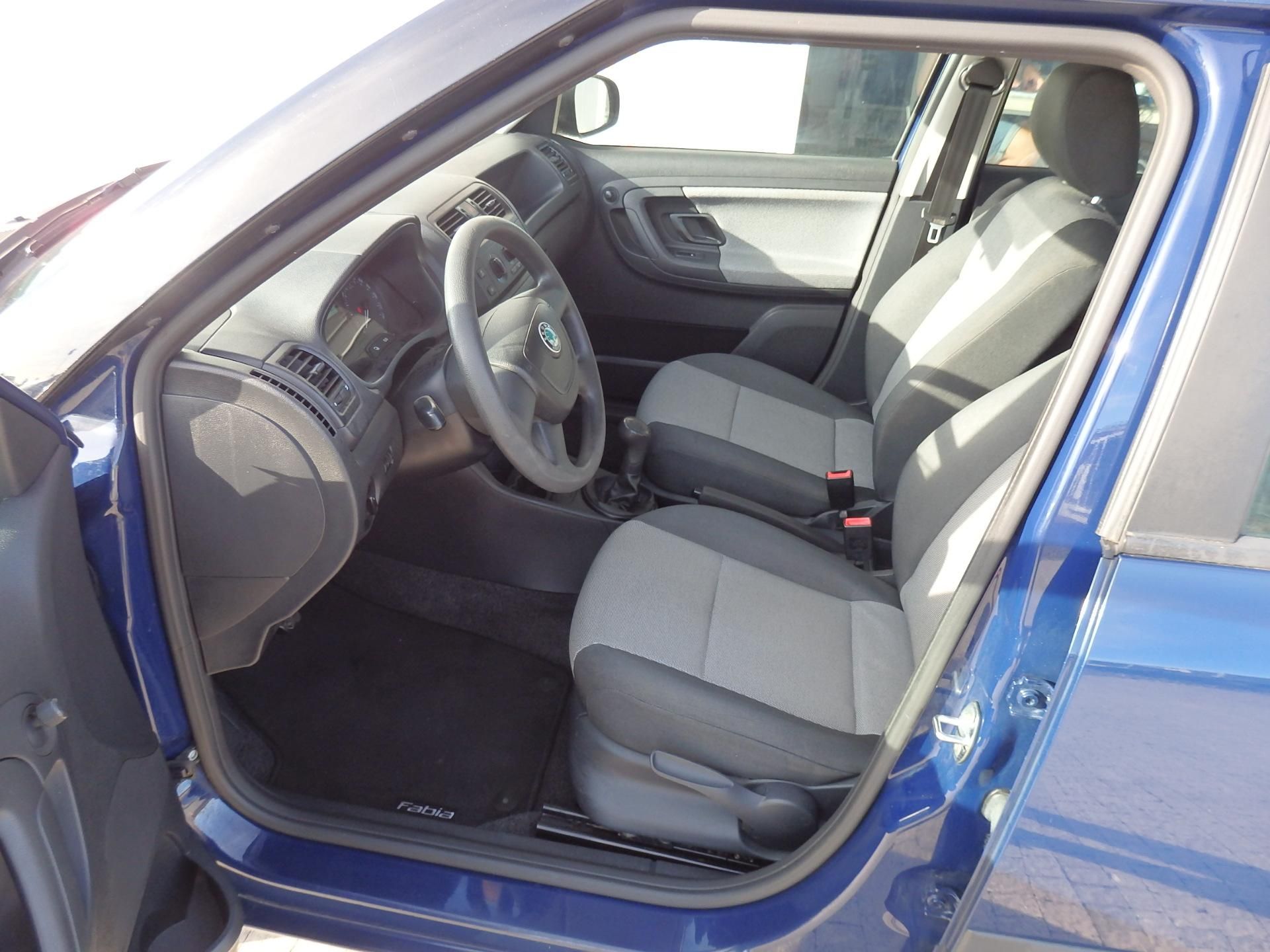 Škoda Fabia, 1.4 16V KLIMATIZACE, 4x AIRBAG - fotka 6