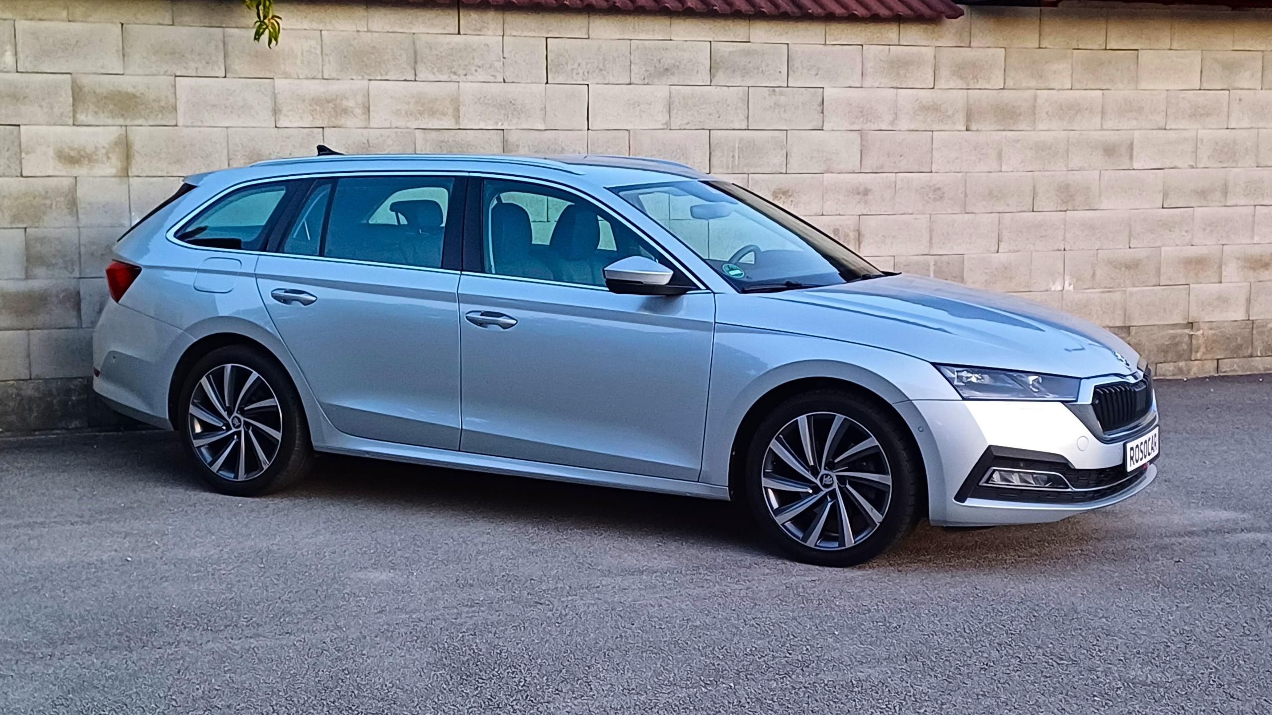 Škoda Octavia, TDI 110kW WEBASTO-TZ-HUD-DPH - fotka 3