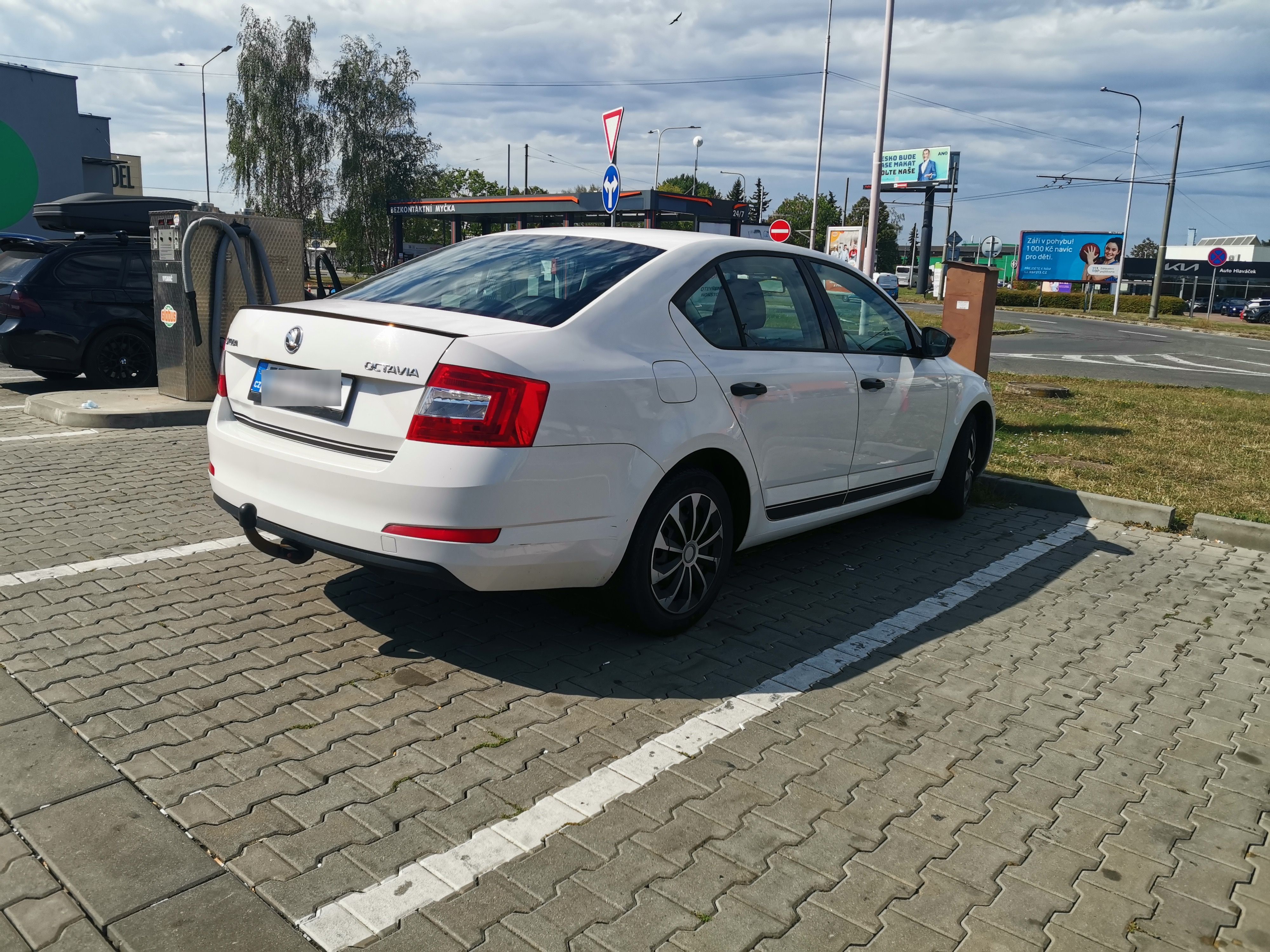 Škoda Octavia, 1.6 TDi, Servisováno, 4l/100km - fotka 4