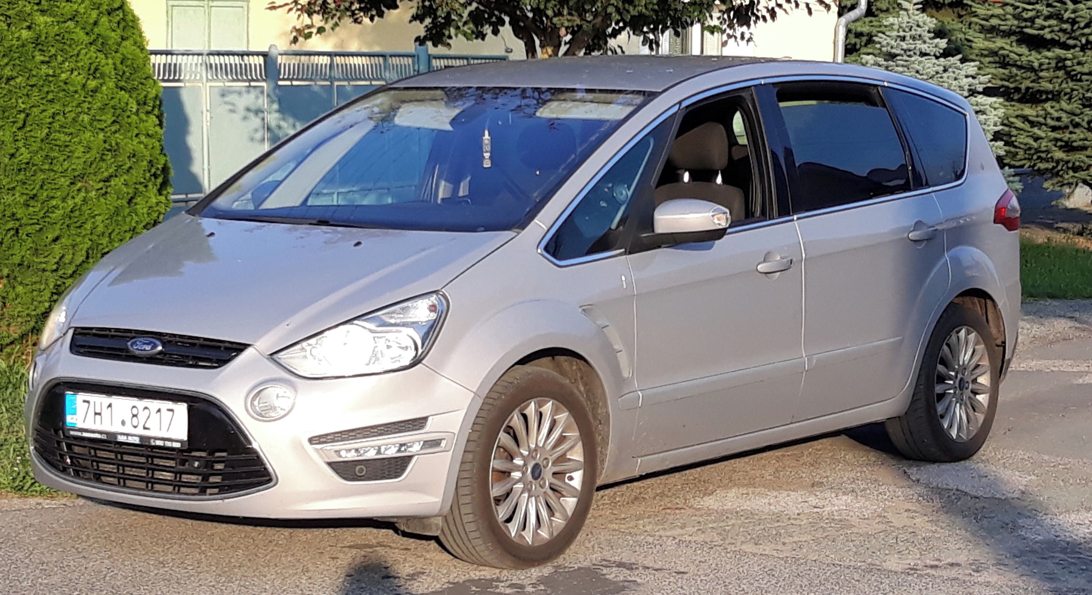 Ford S-MAX, 2.2 - fotka 3