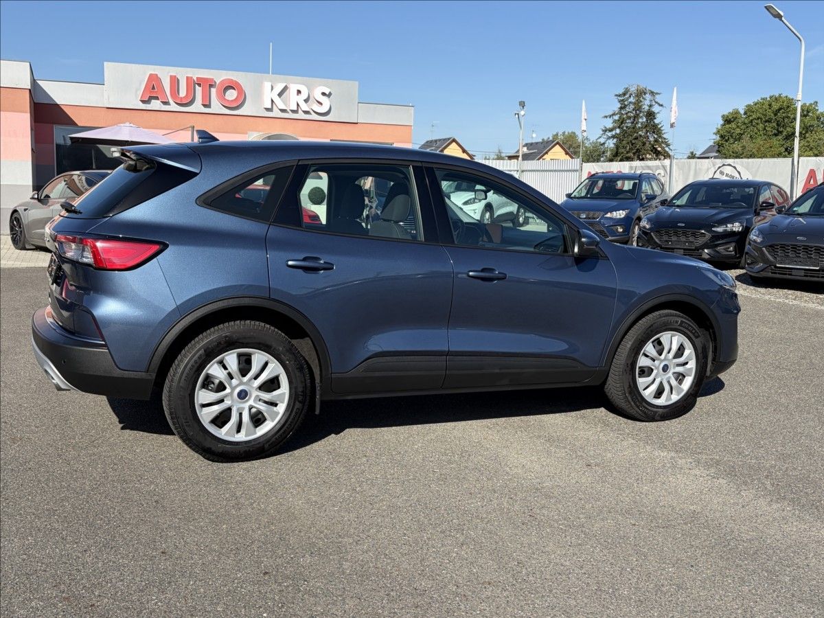 Ford Kuga, 1,5 EB 1.Maj,jen33TKM,LED,Navi - fotka 4