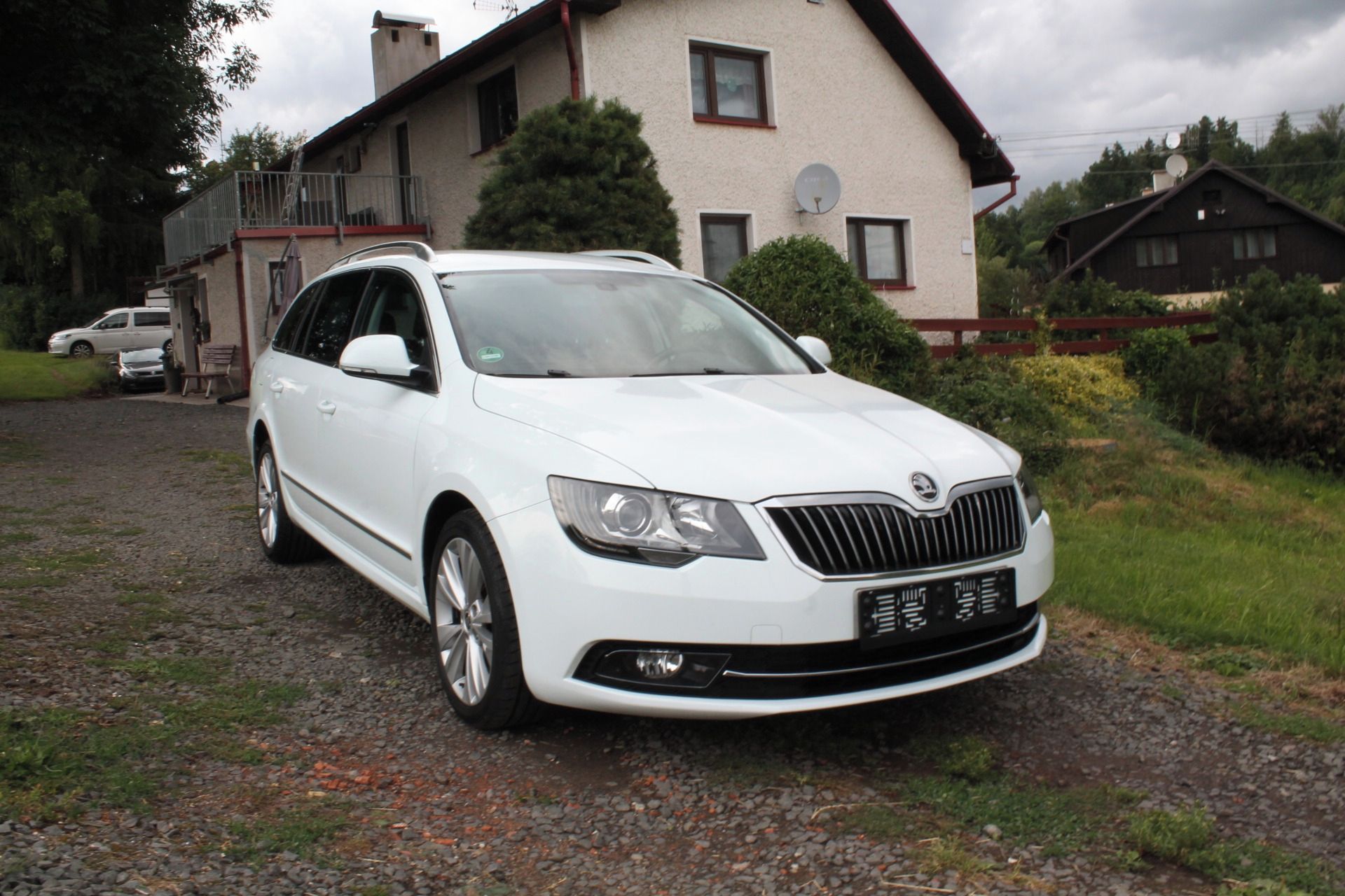Škoda Superb, 2.0TDi 4x4 170PS DSG, Elegance - fotka 2