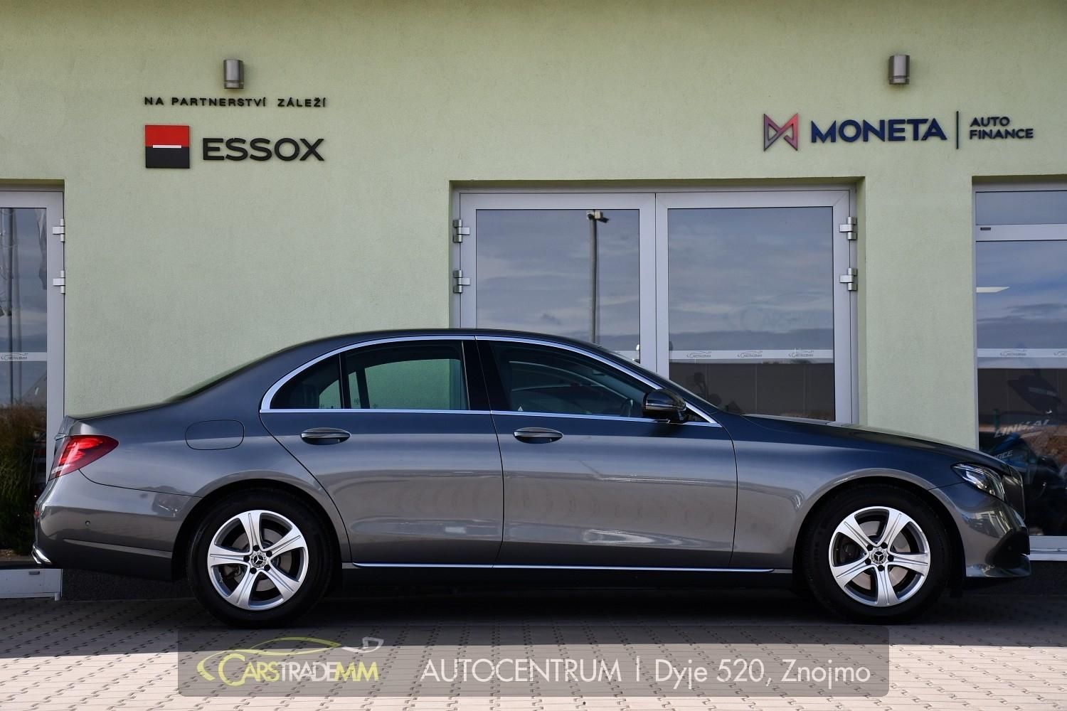 Mercedes-Benz Třídy E, 250CGi LED PDC NAVI - fotka 6