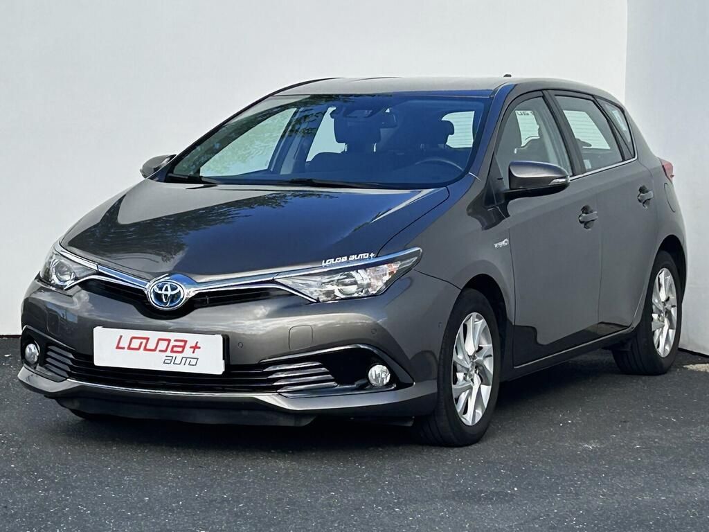 Toyota Auris, ACTIVE TREND 1.8 e-CVT 73 kW