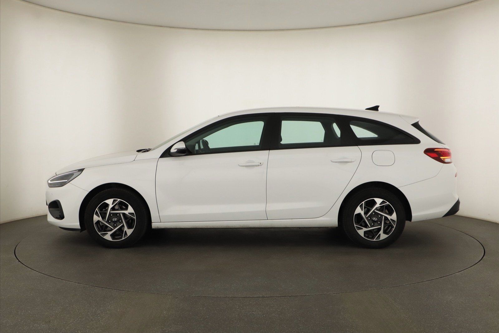 Hyundai i30, 1.5 DPI, Comfort, COMFORT - fotka 3