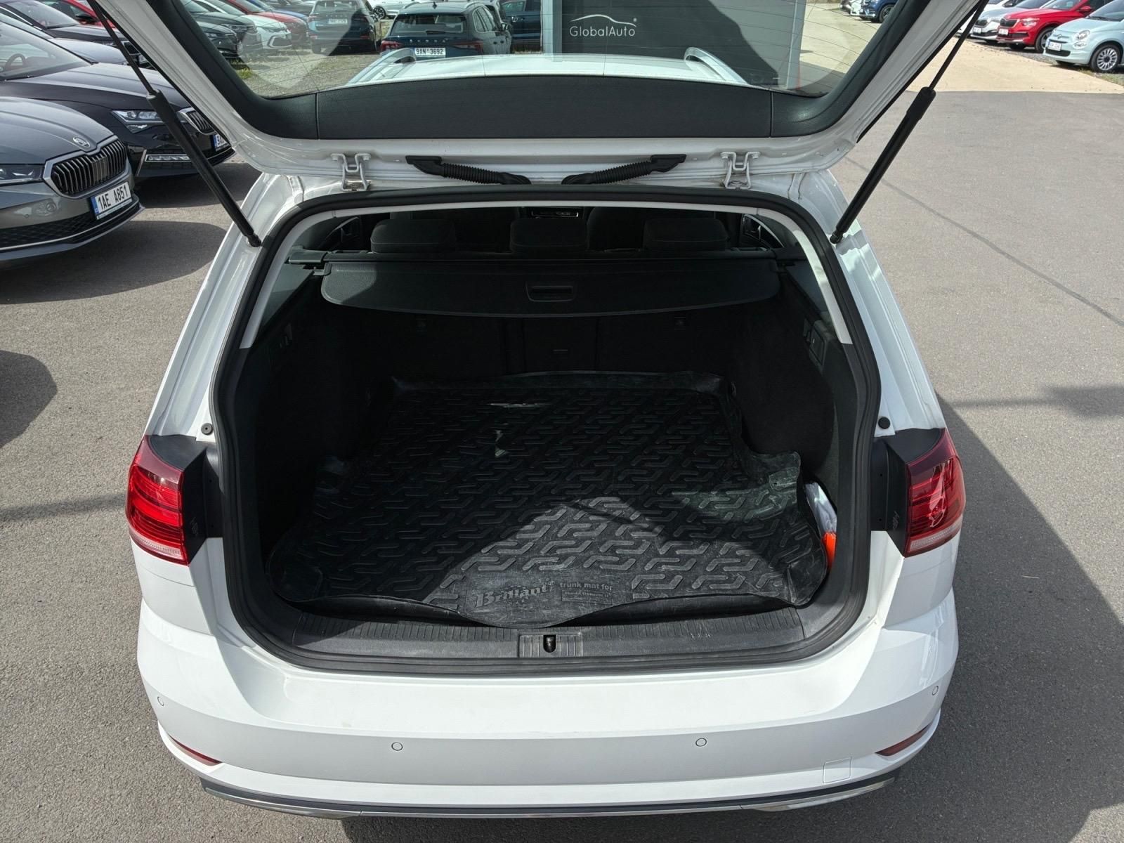 Volkswagen Golf Variant, HIGHLINE 1.5TSI 110kW CZ DPH - fotka 6