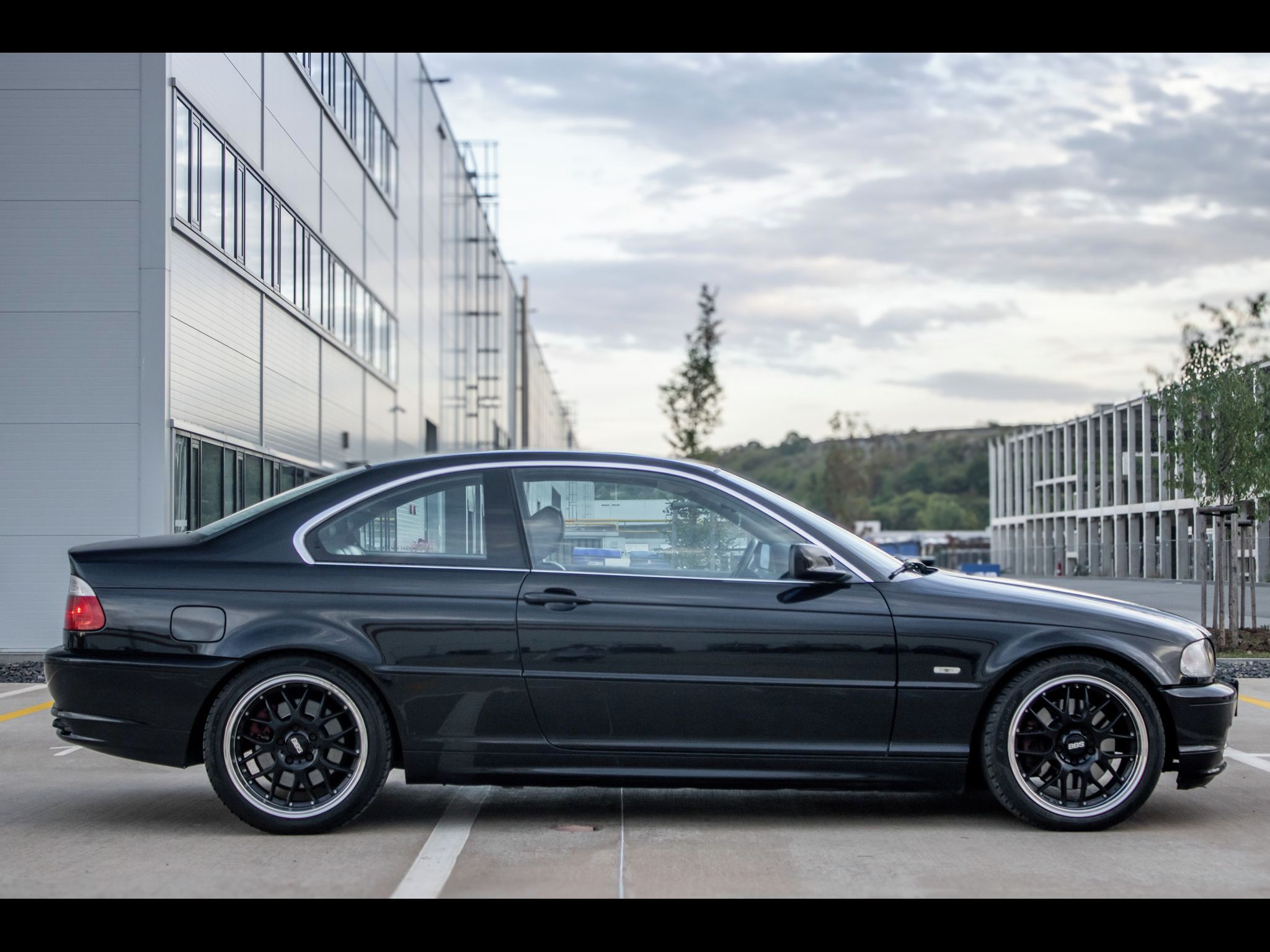 BMW Řada 3 - fotka 4