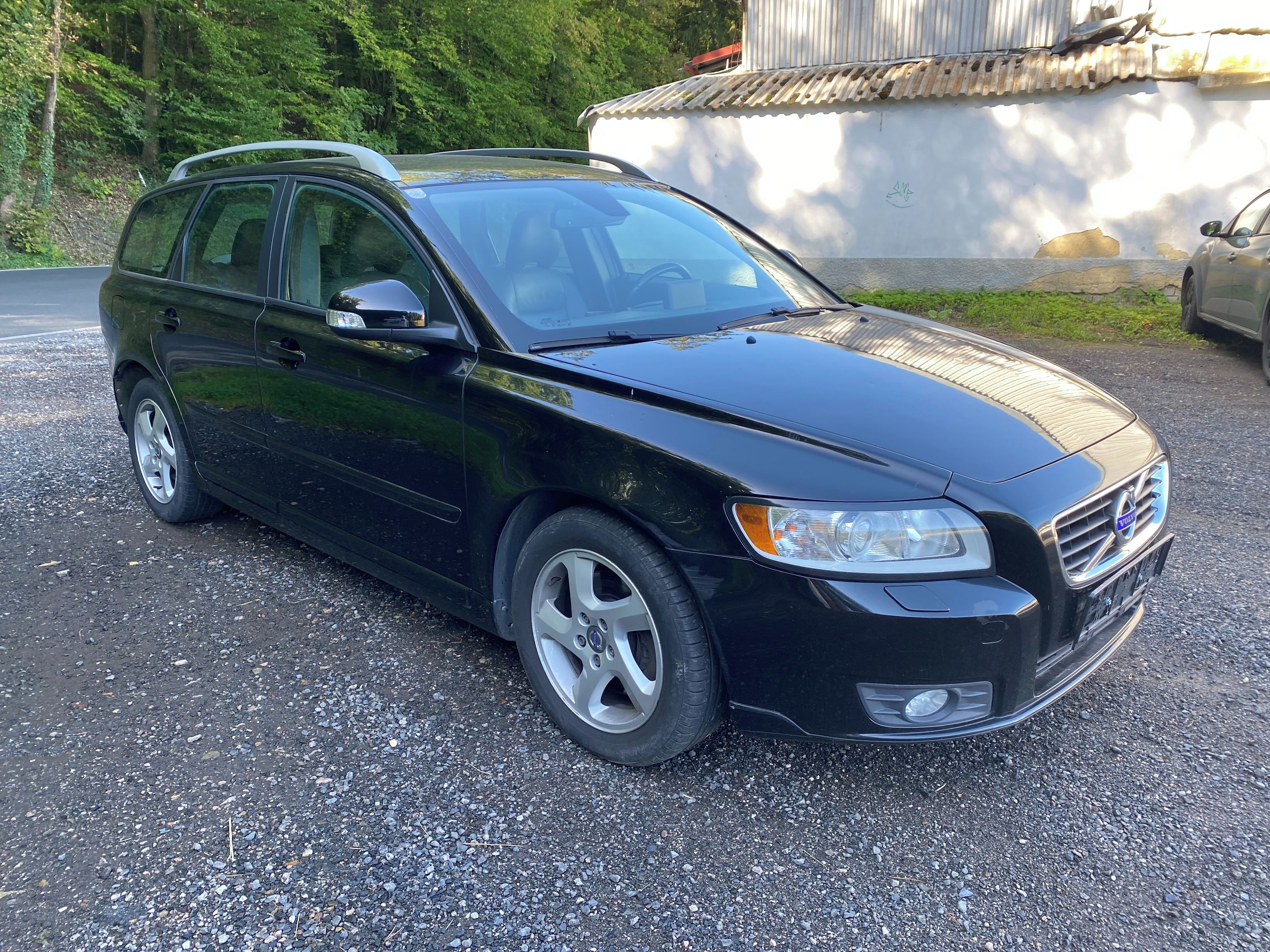 Volvo V50, V50 2.0D, 110 kW, kůže, tažné - fotka 5