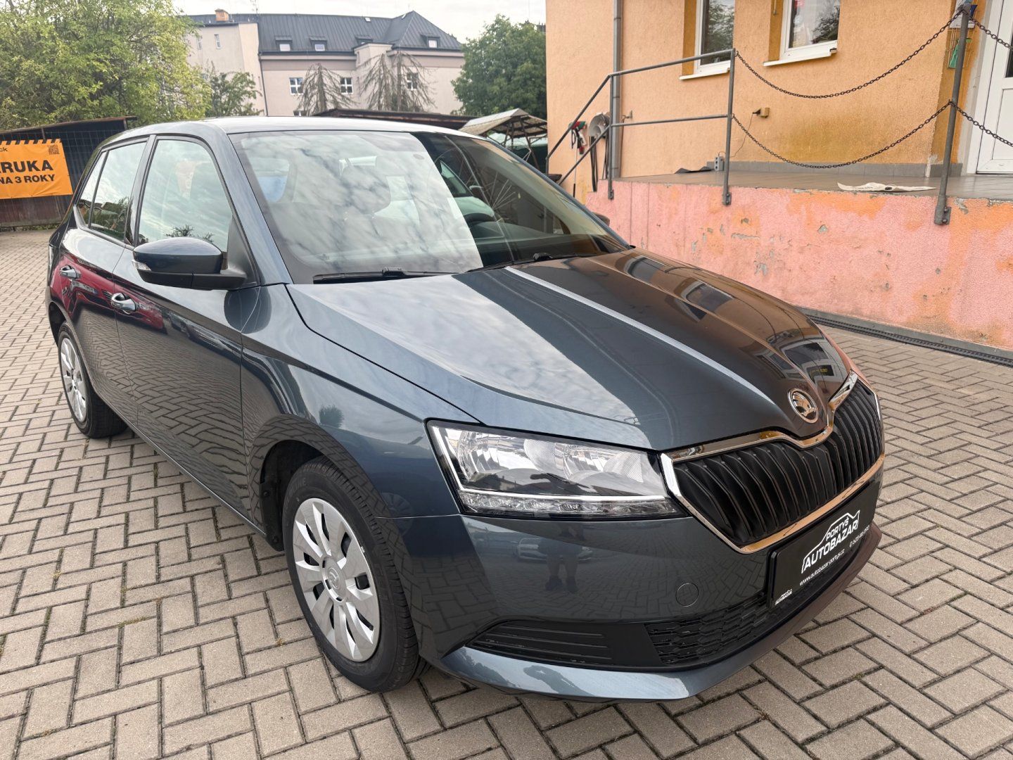 Škoda Fabia, 1.0 MPI Facelift-Málo najeto ! - fotka 5