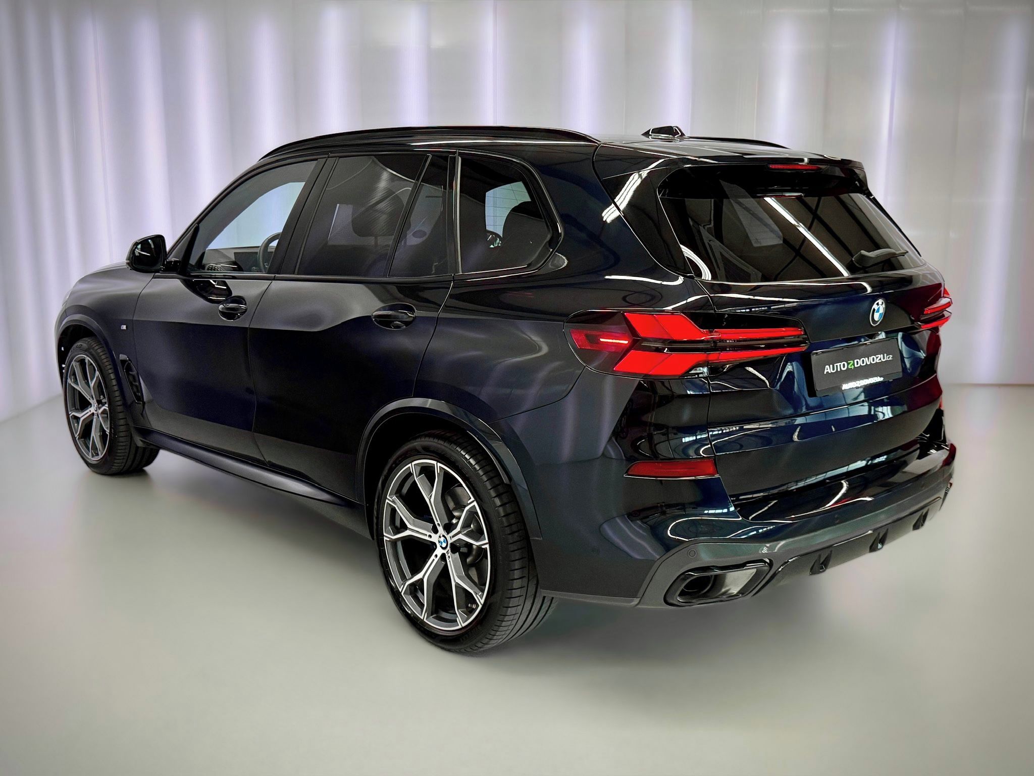 BMW X5, 30d xDrive M-SPORT, VZDUCH, PA - fotka 5