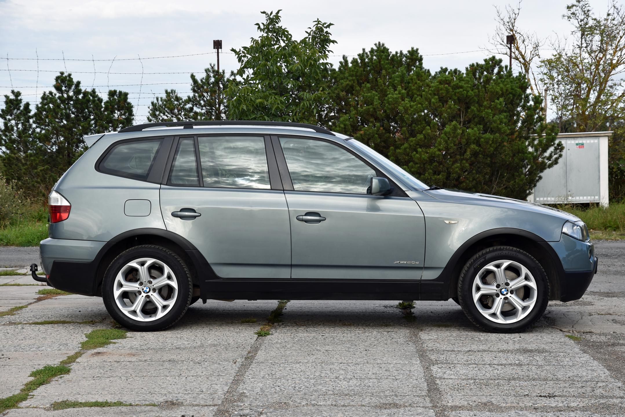 BMW X3, xDrive20d LCi,KŮŽE,VÝHŘEV,TEMP - fotka 2