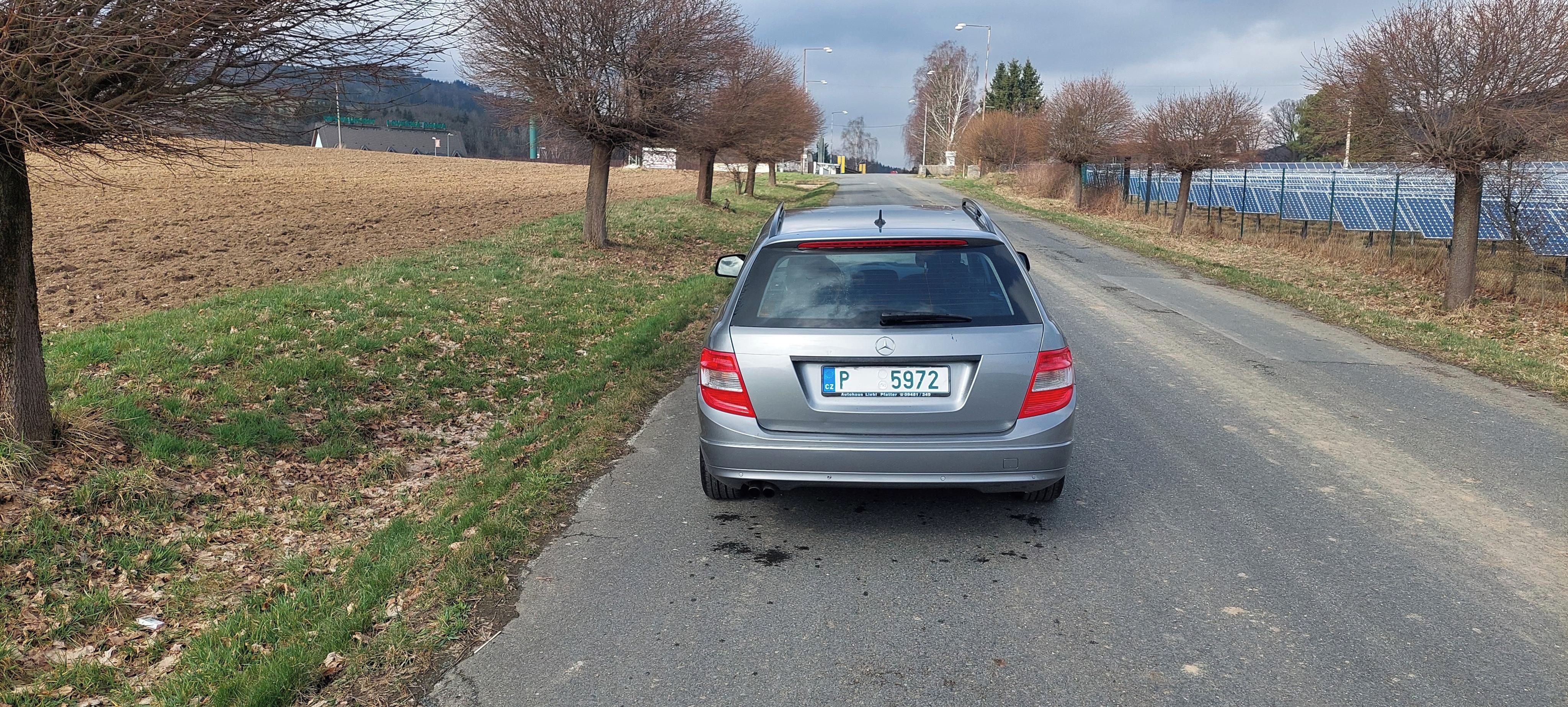 Mercedes-Benz Třídy C, MERCEDES BENZ C 200 CDI 2008 - fotka 6