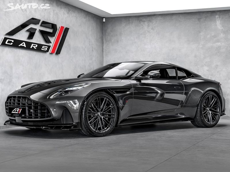 Aston Martin DB12, CZ, xenon grey, black pack