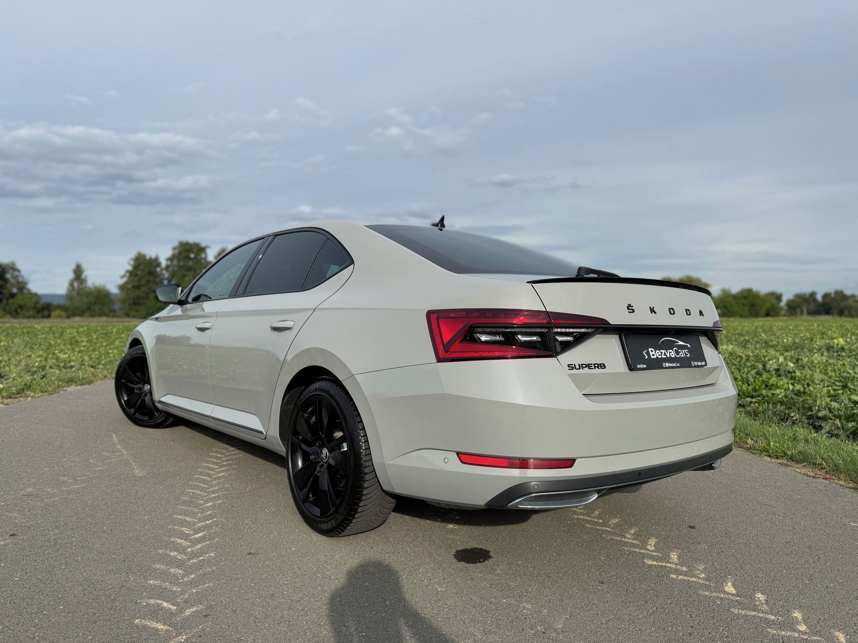 Škoda Superb, SPORTLINE 2.0TSI 140kW DSG ČR - fotka 4