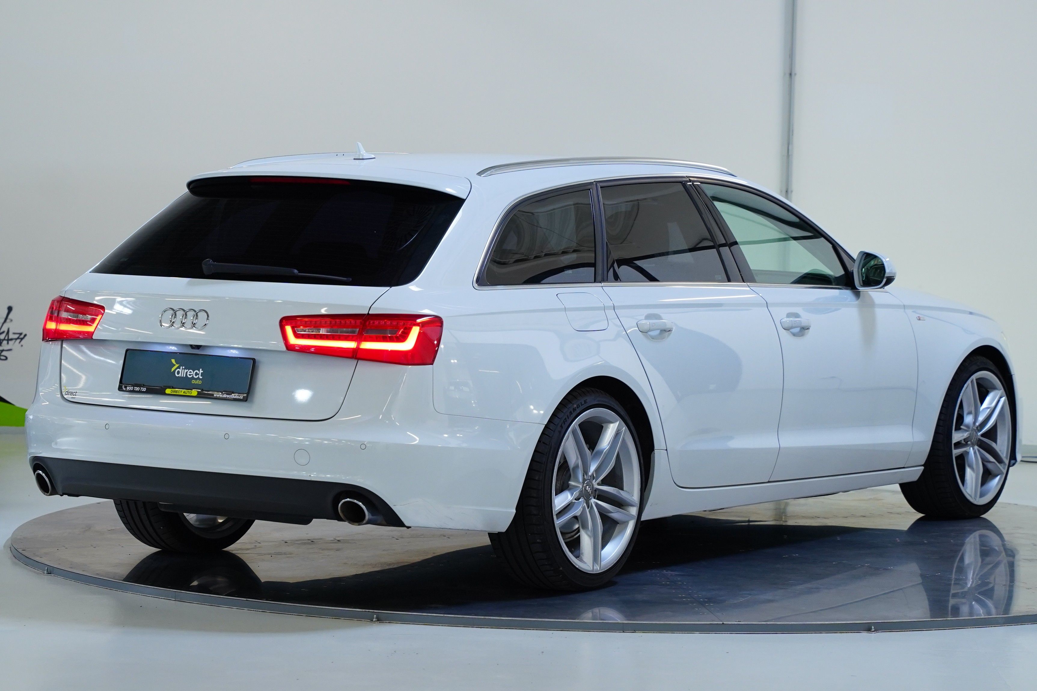 Audi A6 Avant, 3.0TDi 150KW - fotka 2