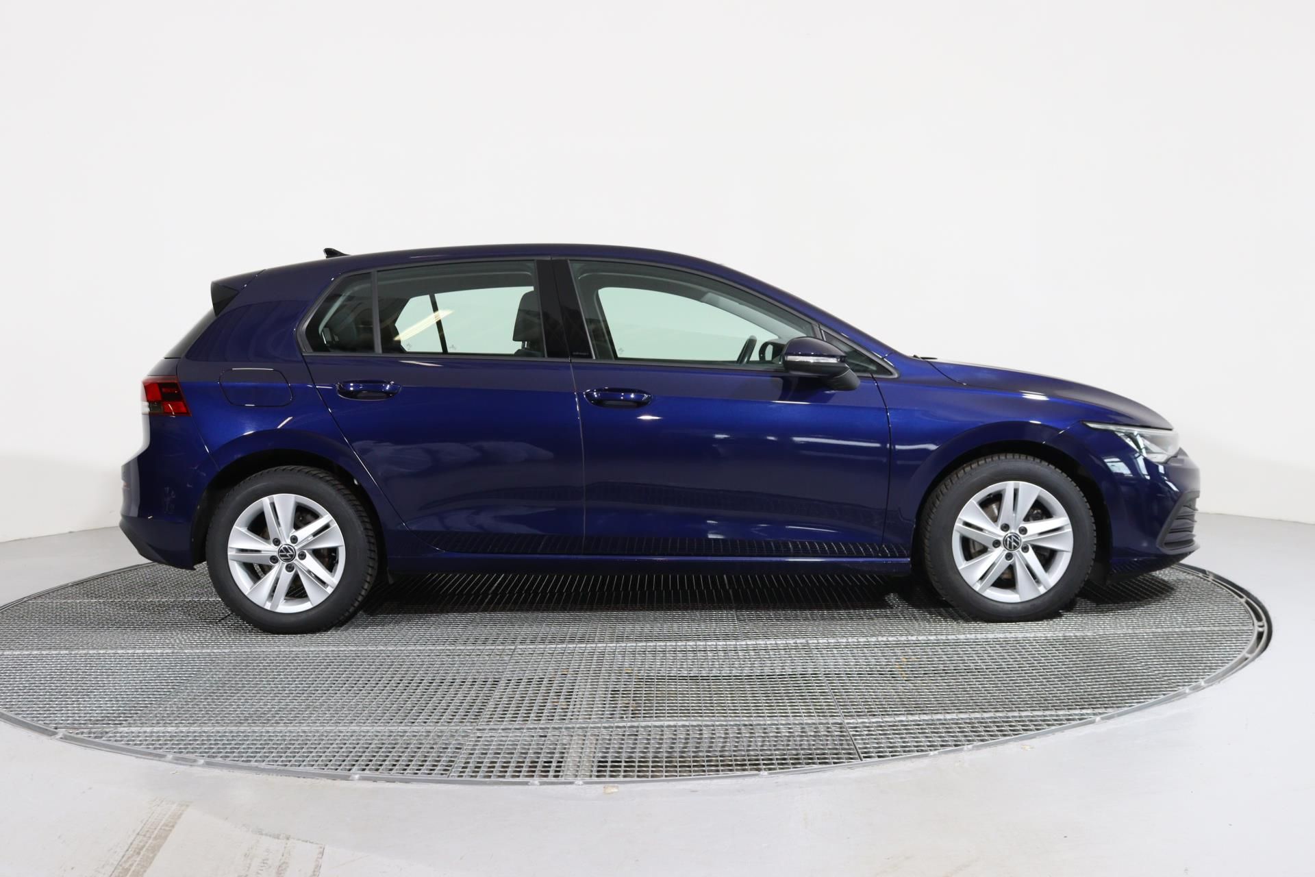Volkswagen Golf, Life 1,0 TSI 81kW - fotka 3