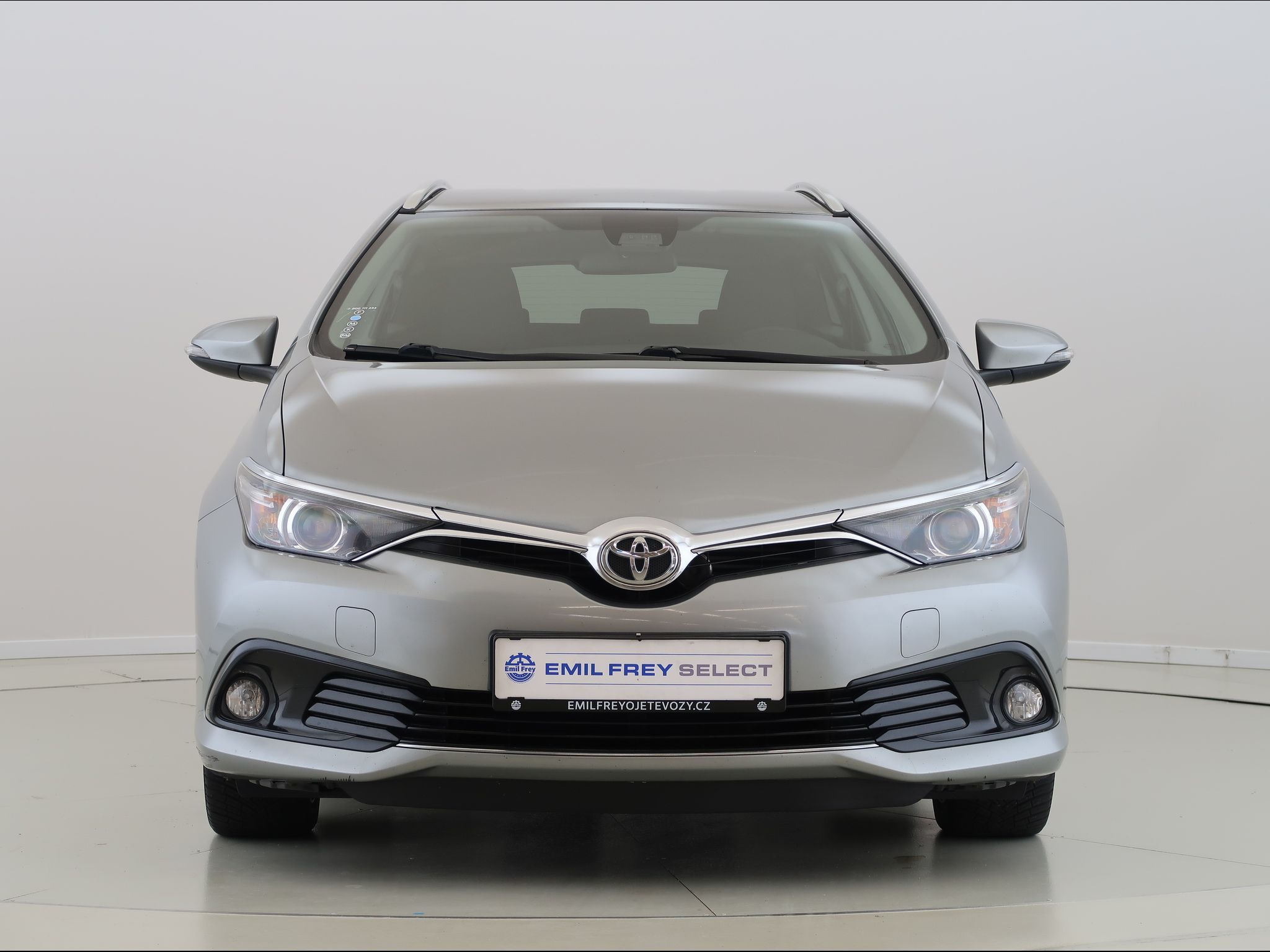 Toyota Auris, 1.6D,82KW,Manuál,Touring Sport - fotka 2