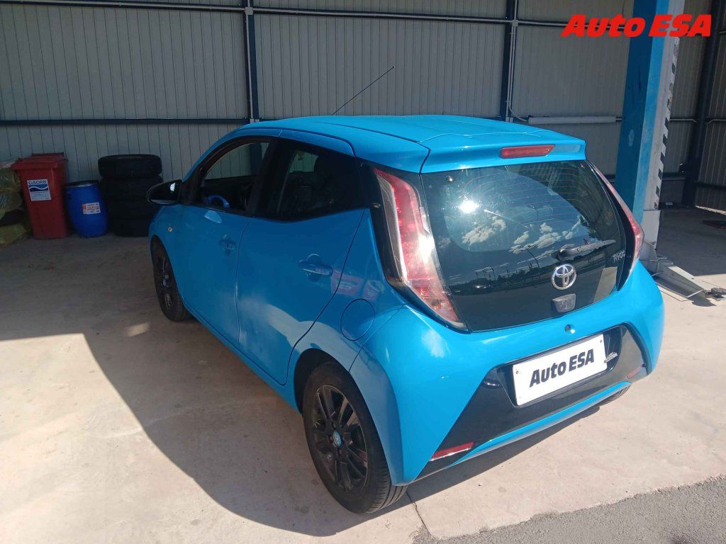 Toyota Aygo, 1.0 VVT-i,ČR,servis.kniha - fotka 2