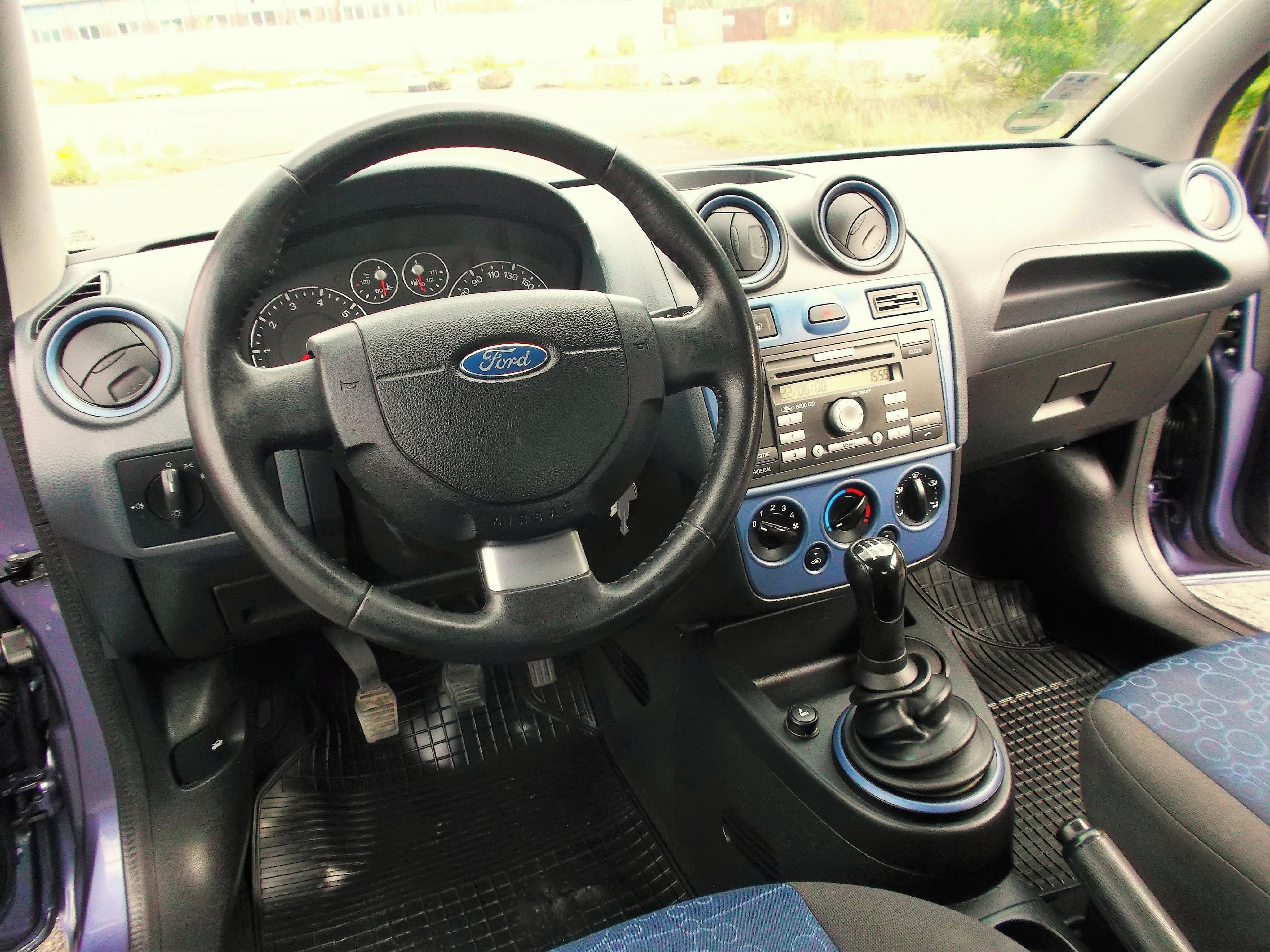 Ford Fiesta, 1.4i,5dveř,bez koroze,nová tk - fotka 5