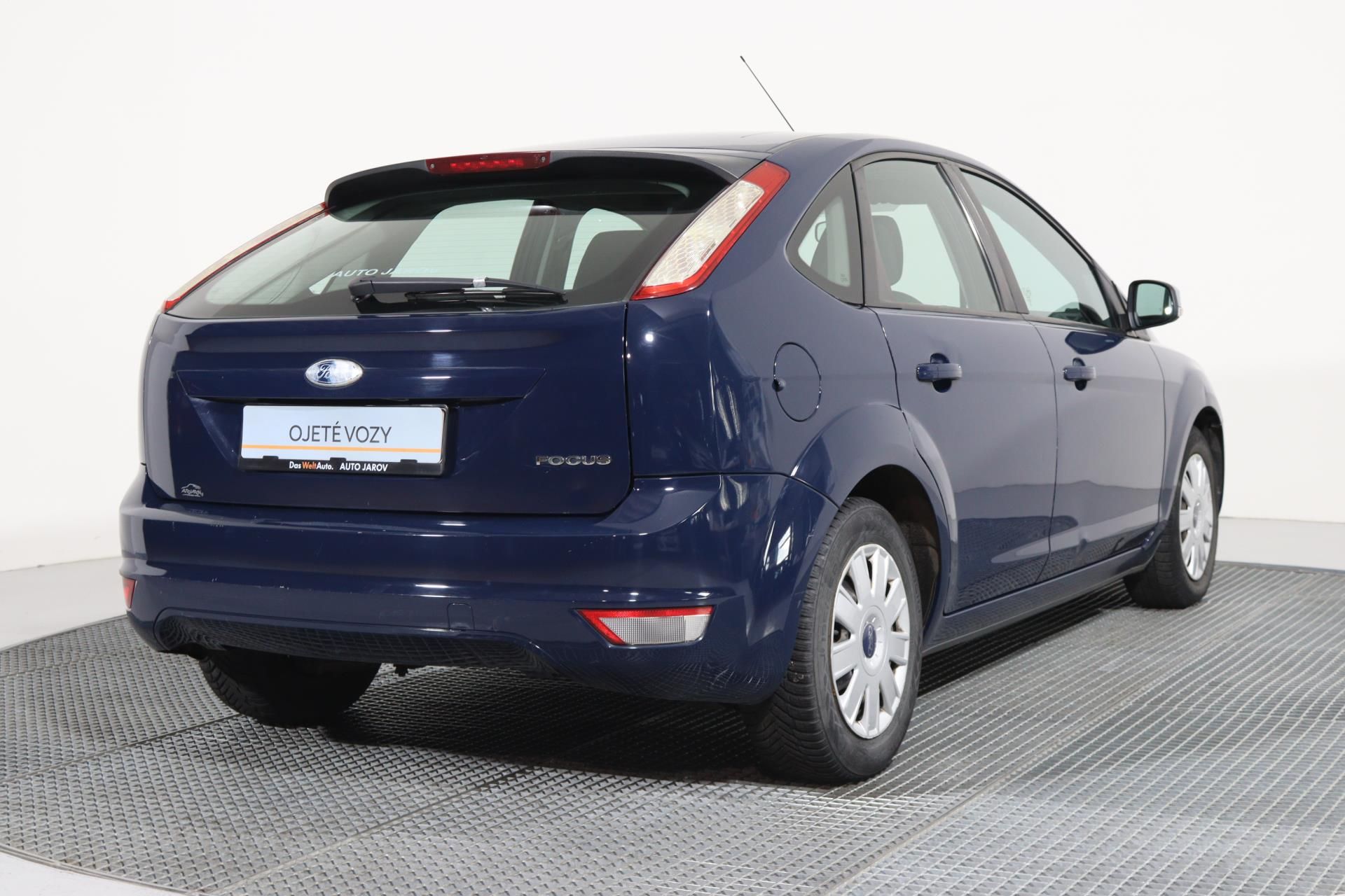 Ford Focus, 1,6 i 74 kW - fotka 2