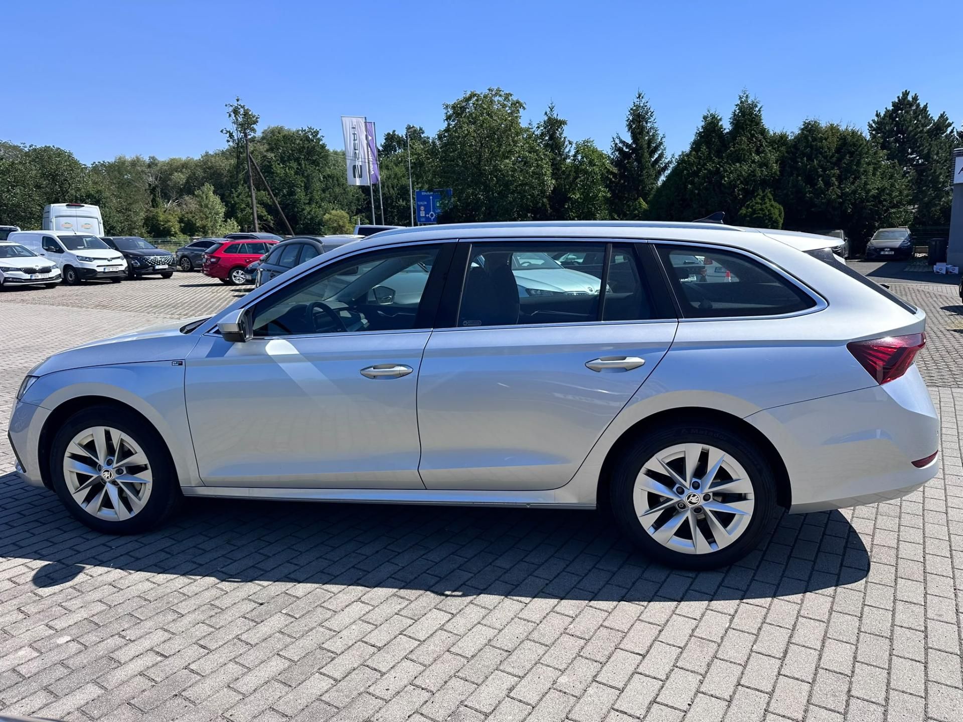 Škoda Octavia, 2.0 TDI 85kW Style - fotka 6