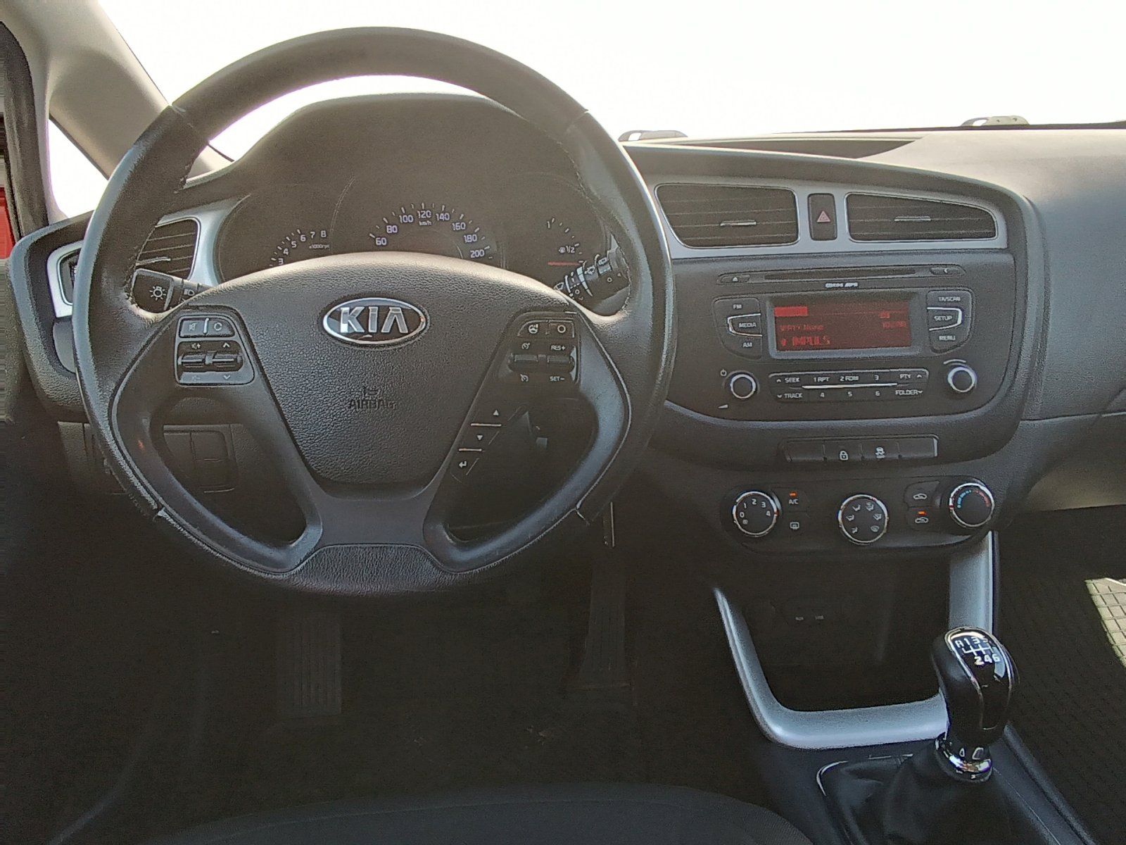 Kia Cee´d, Comfort 1,4CVVT / 74kw - fotka 5
