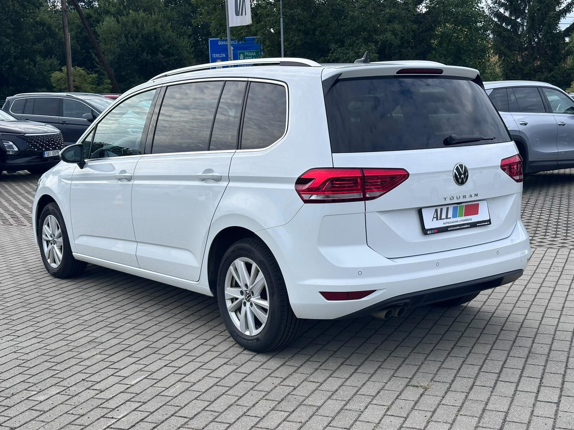 Volkswagen Touran, 2.0 TDI 110kW DSG Highline - fotka 5