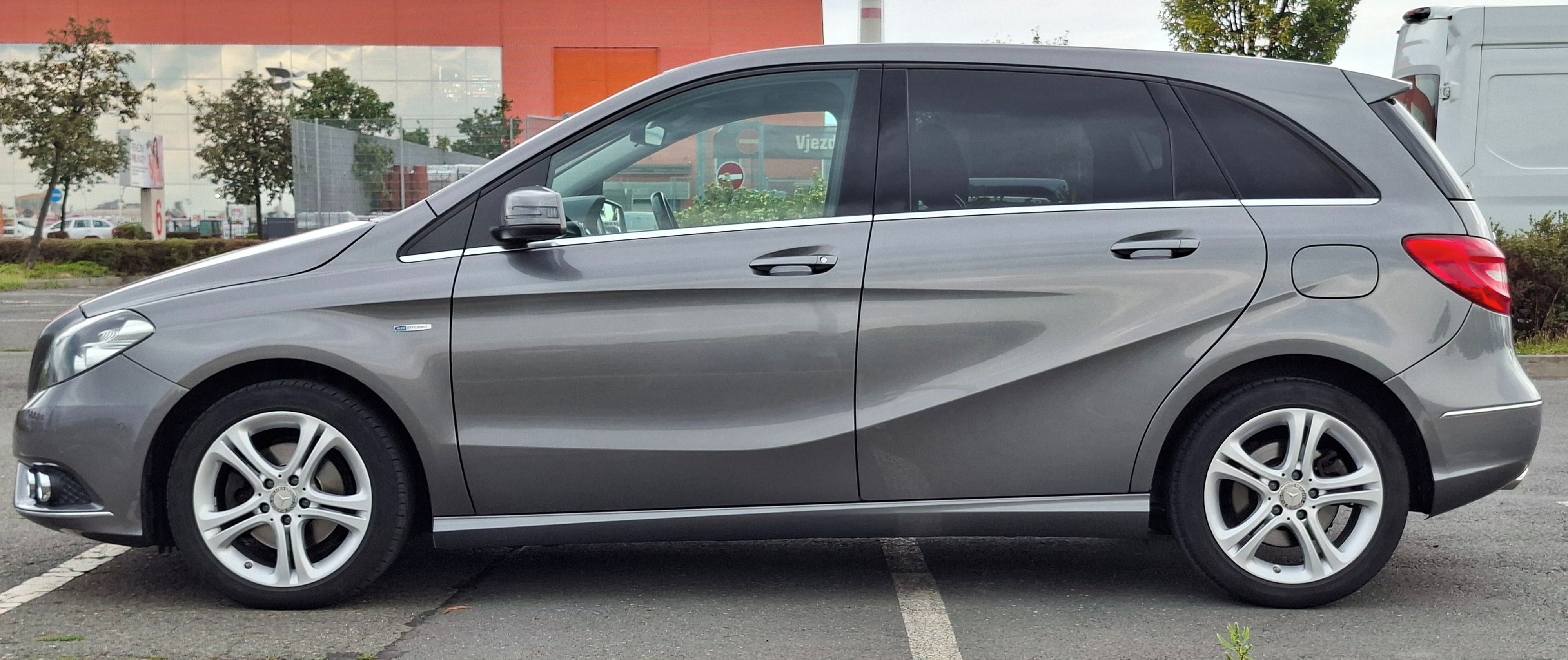 Mercedes-Benz Třídy B, Mercedes B, 220CDI - fotka 5