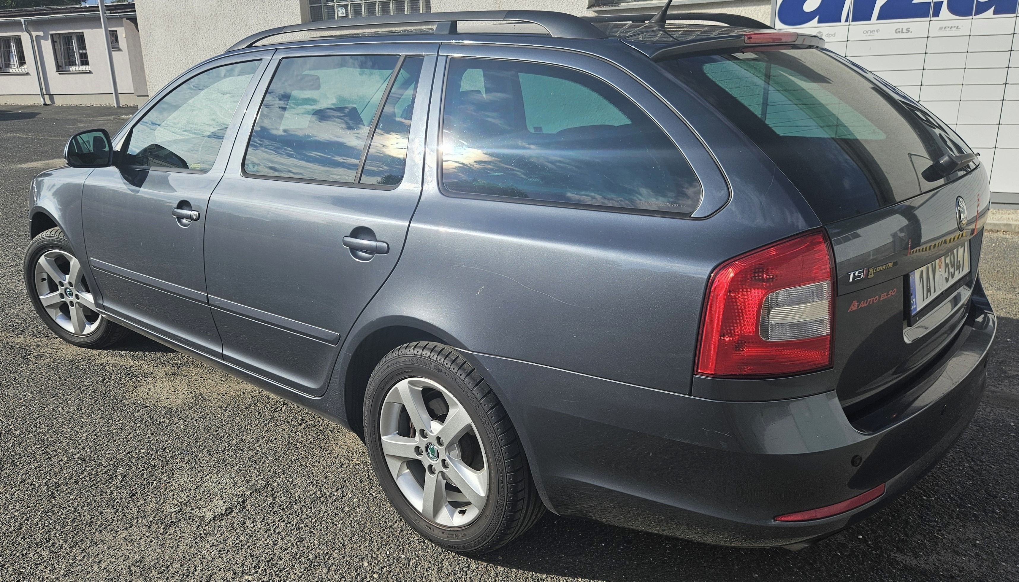 Škoda Octavia, 1.8 TSI COMBI najeto 62tis km! - fotka 2
