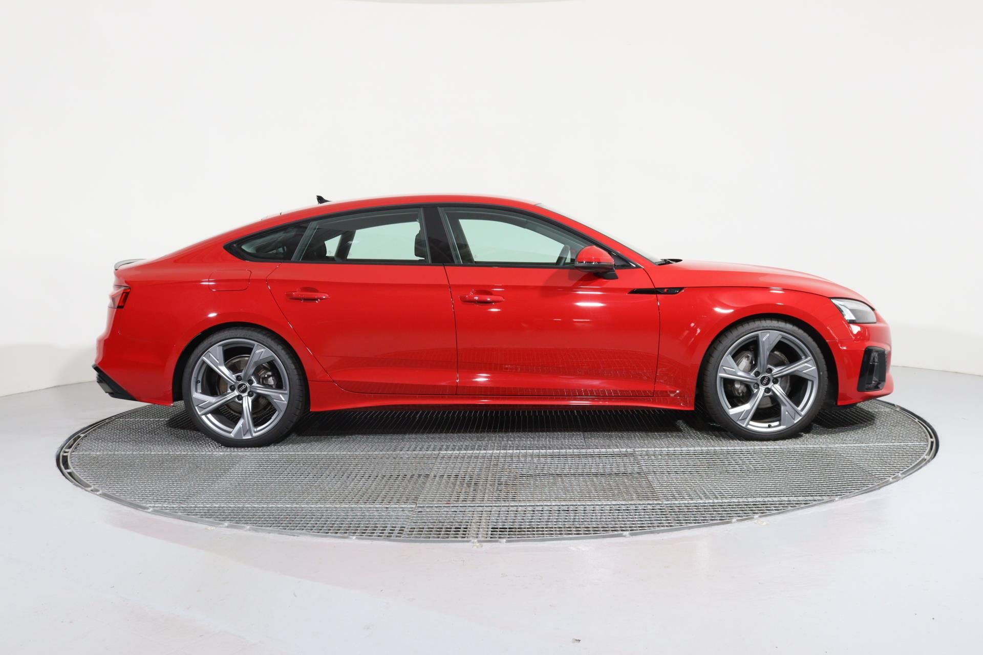 Audi A5, Sportback Sline 40TFSI Stronic - fotka 3